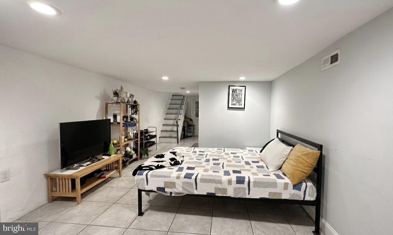 PHILADELPHIA - Residential