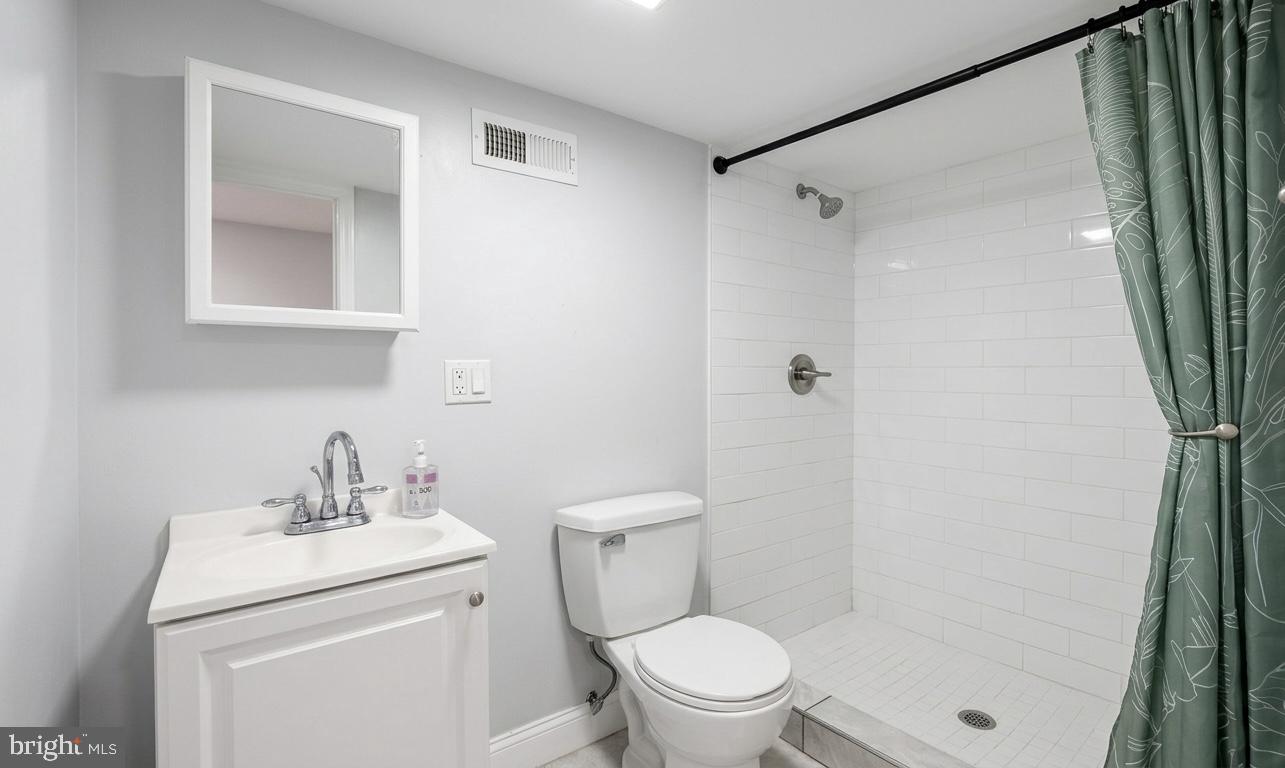 PHILADELPHIA - Residential