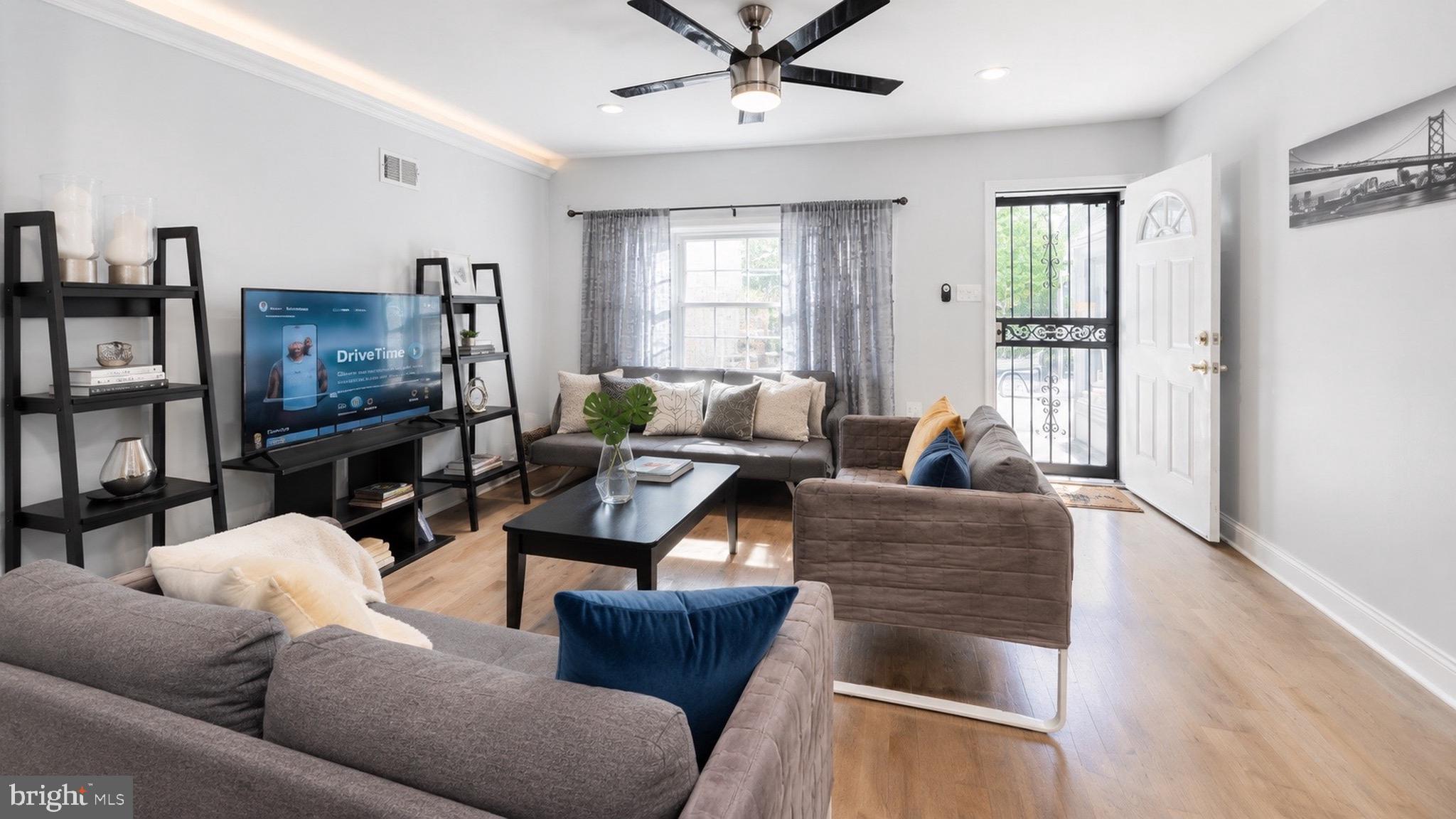 PHILADELPHIA - Residential