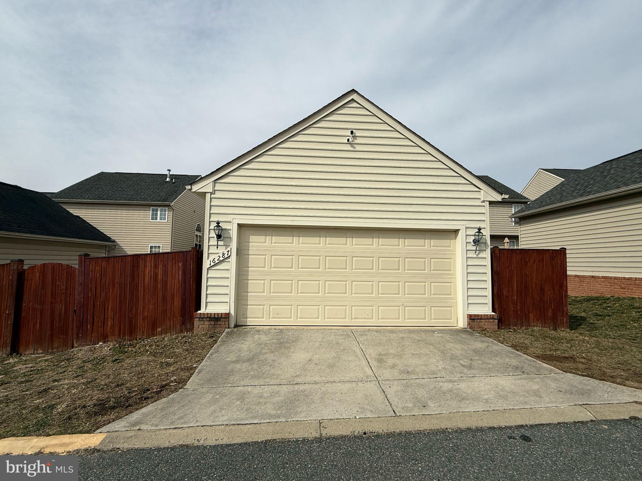 PORT POTOMAC - Residential