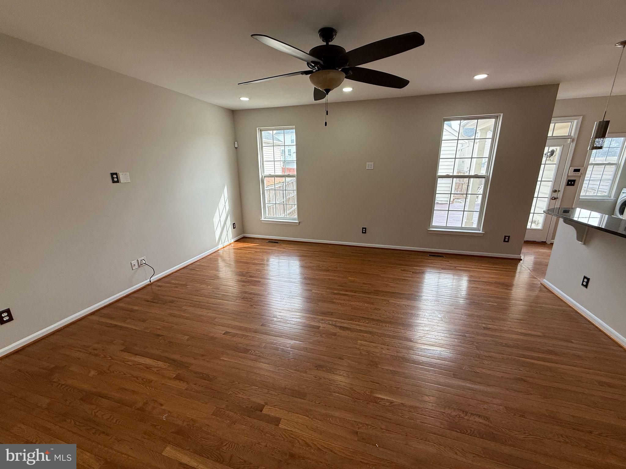 PORT POTOMAC - Residential