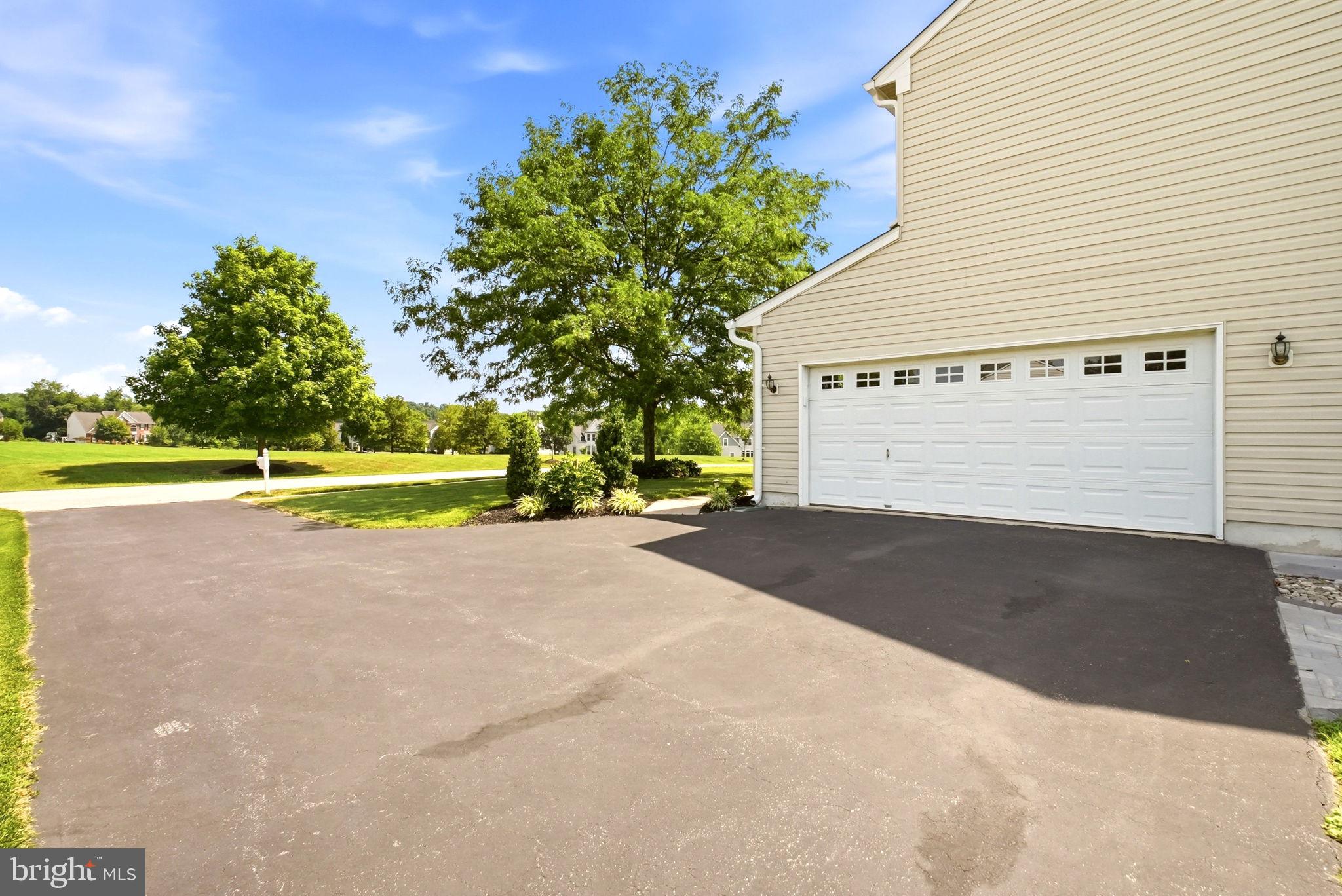 STONE CREEK - Residential