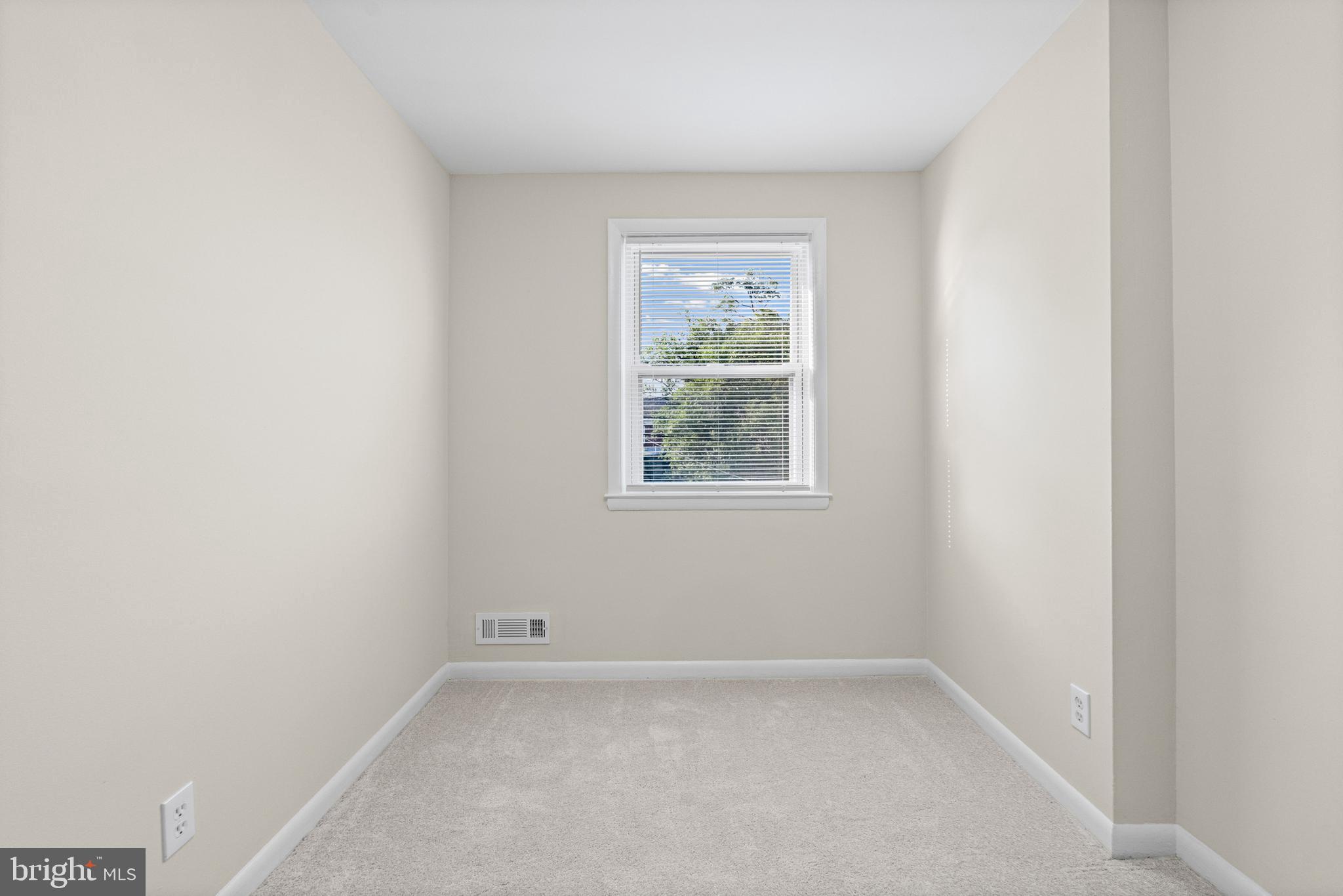 NORTHWOOD - Residential