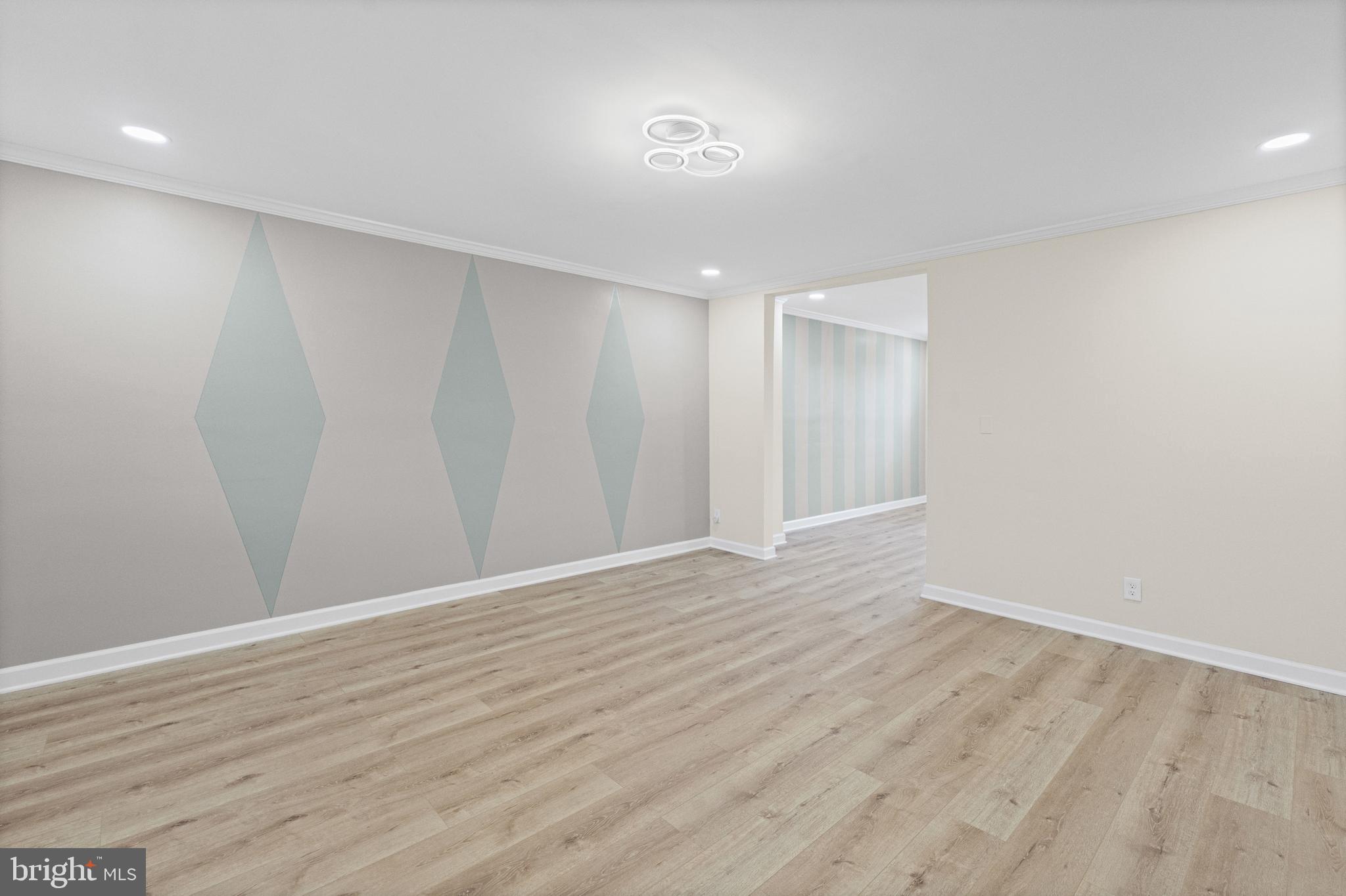 NORTHWOOD - Residential