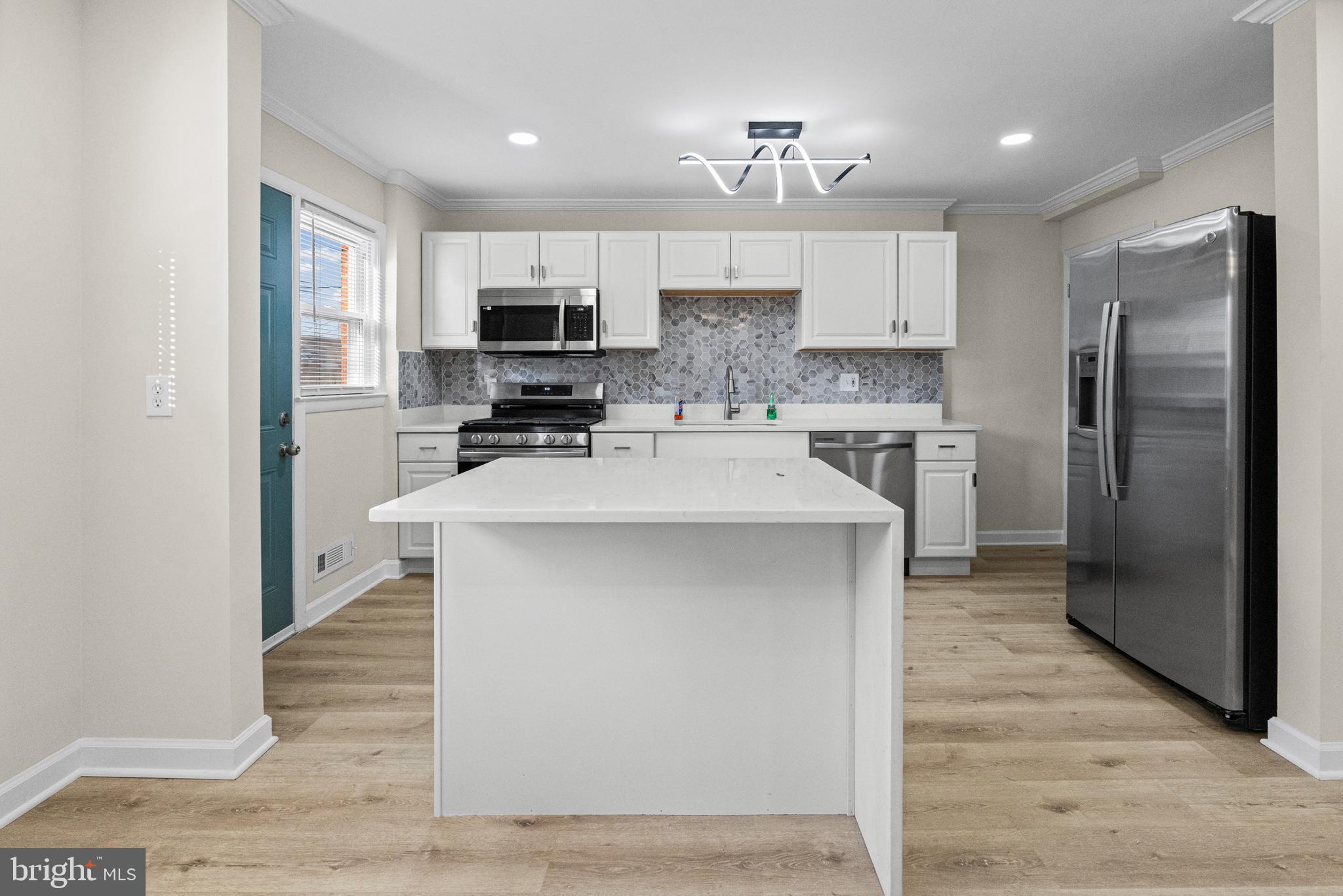 NORTHWOOD - Residential