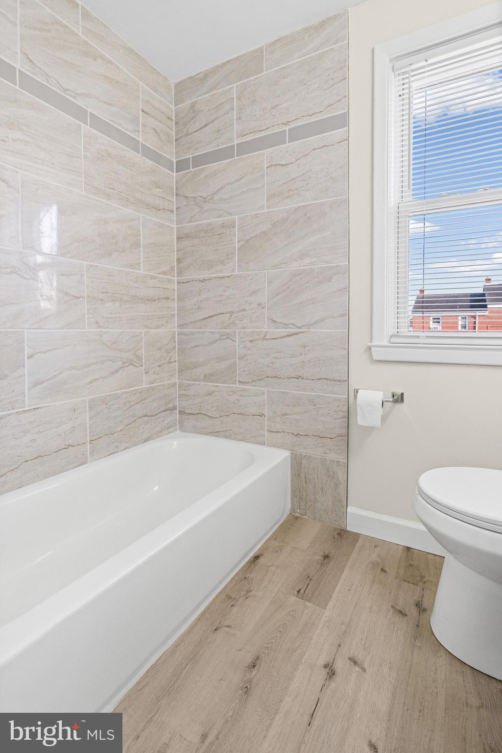NORTHWOOD - Residential