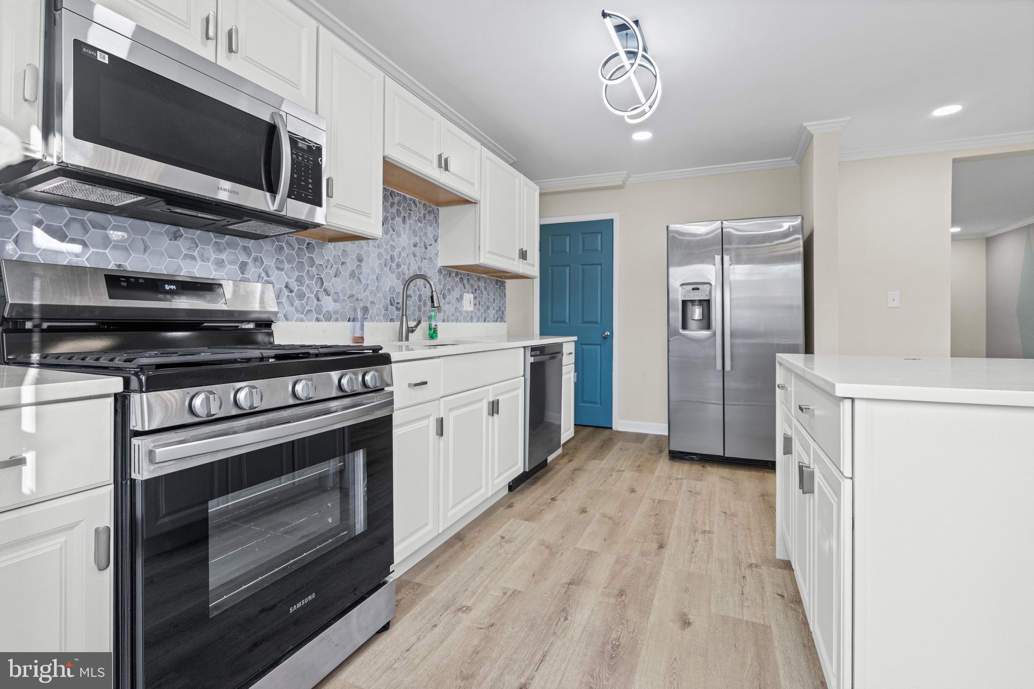 NORTHWOOD - Residential