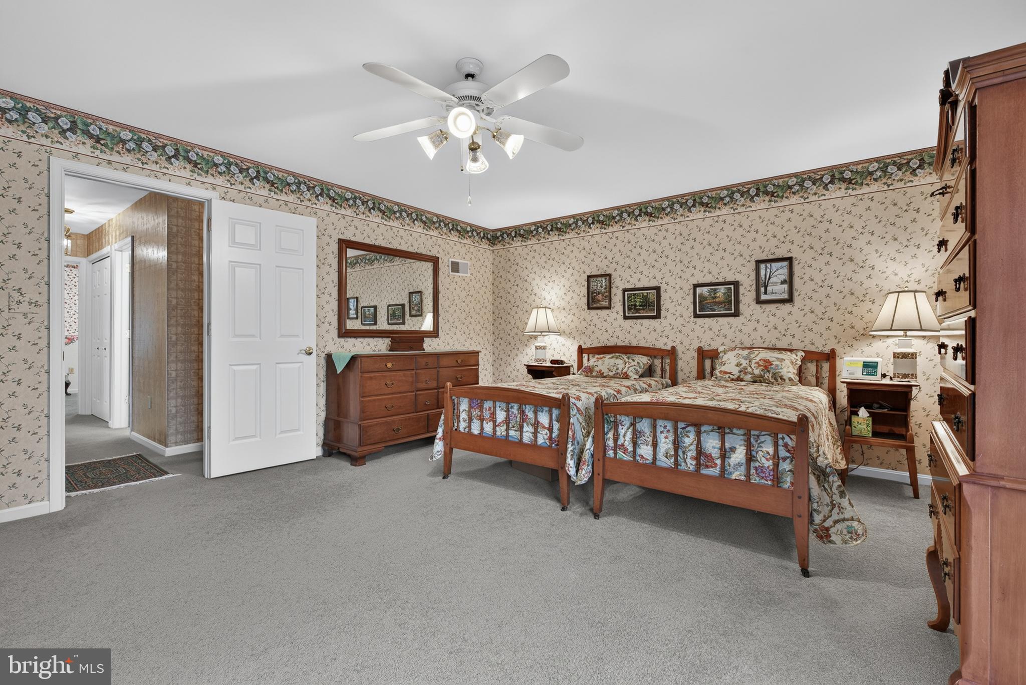 WILLOWS SOUTH - Residential