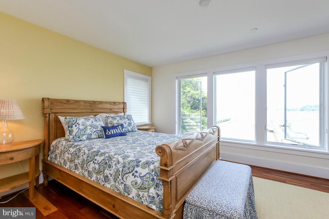 BACK BAY BEACH - Residential