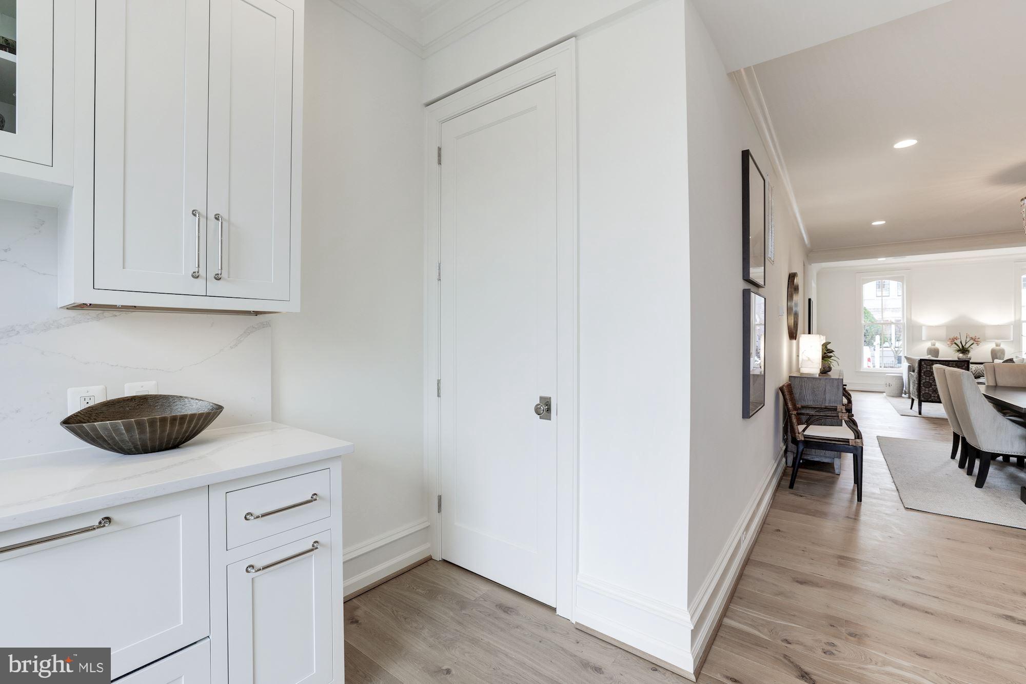 CAPITOL HILL - Residential