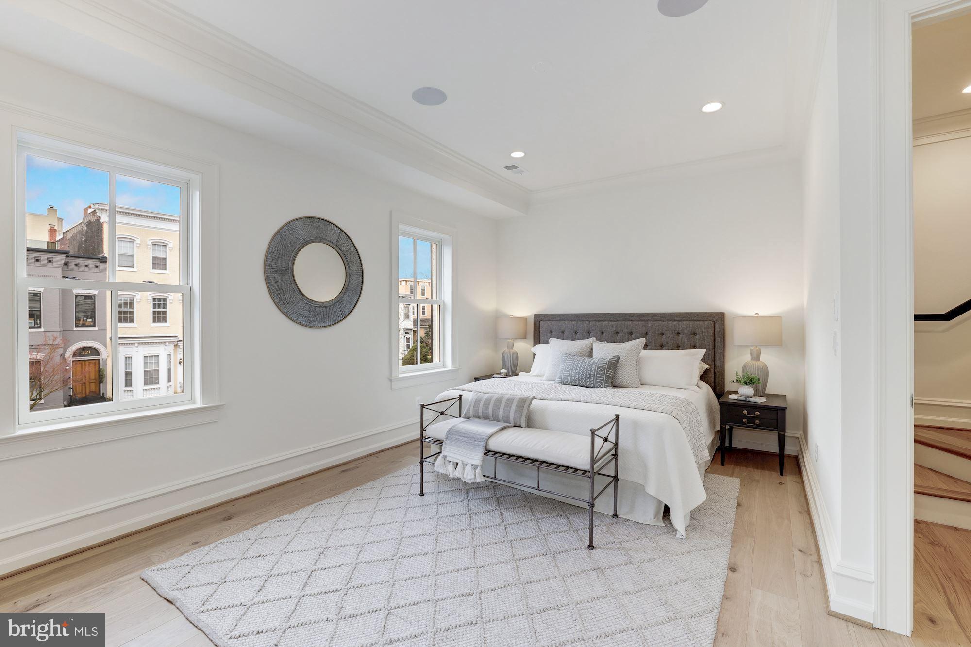 CAPITOL HILL - Residential
