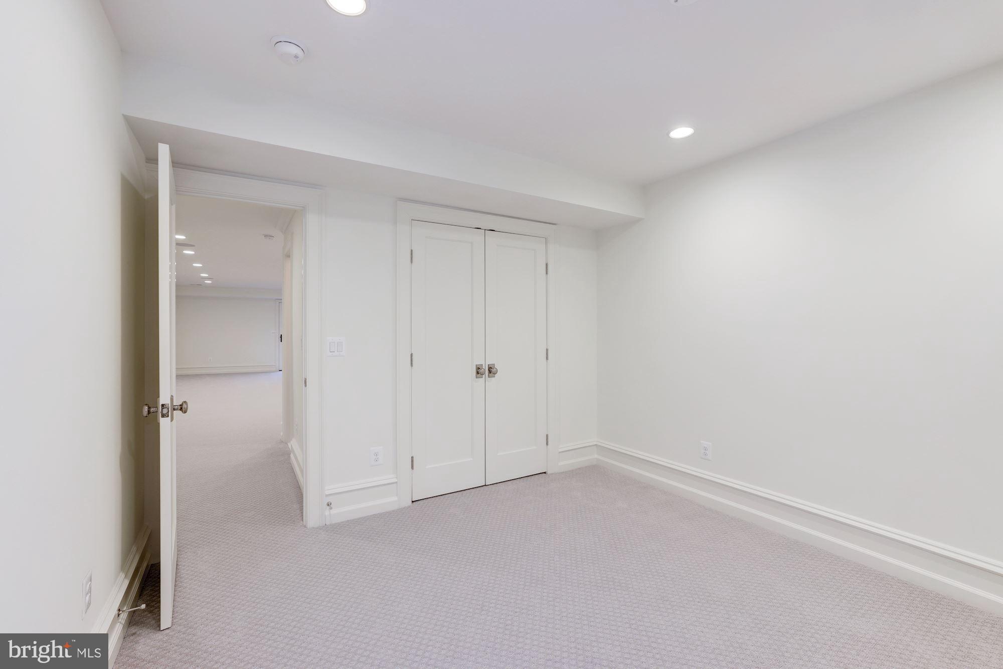 CAPITOL HILL - Residential