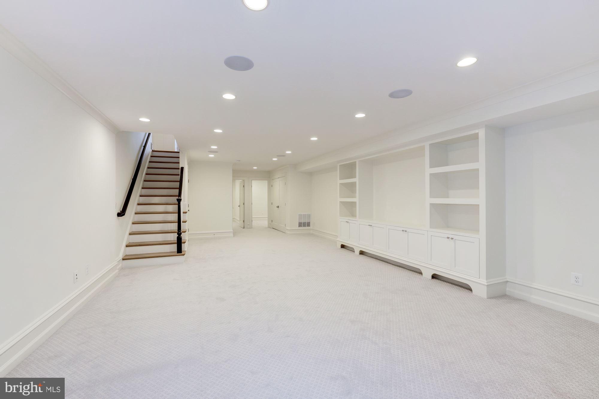 CAPITOL HILL - Residential