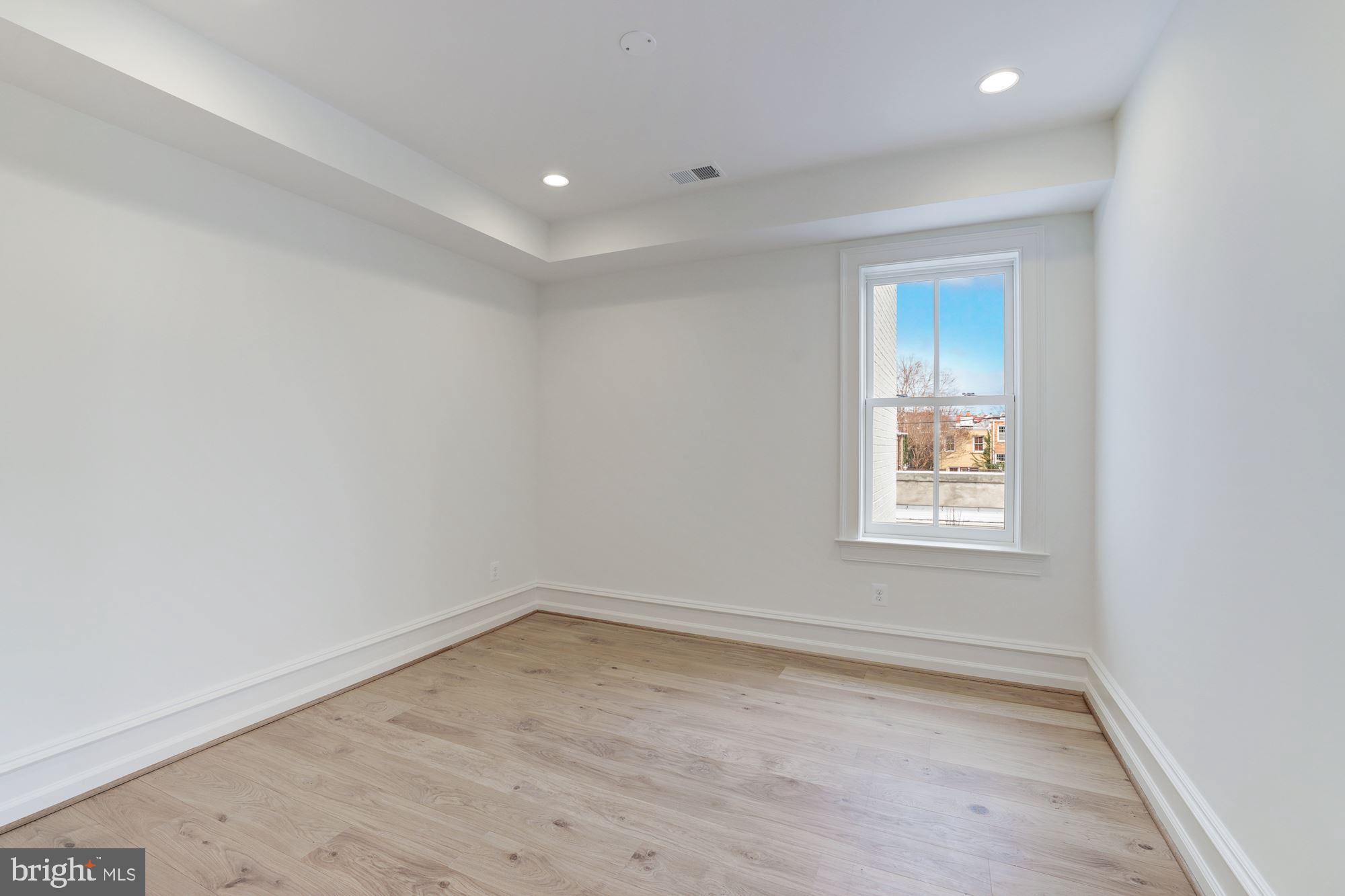 CAPITOL HILL - Residential