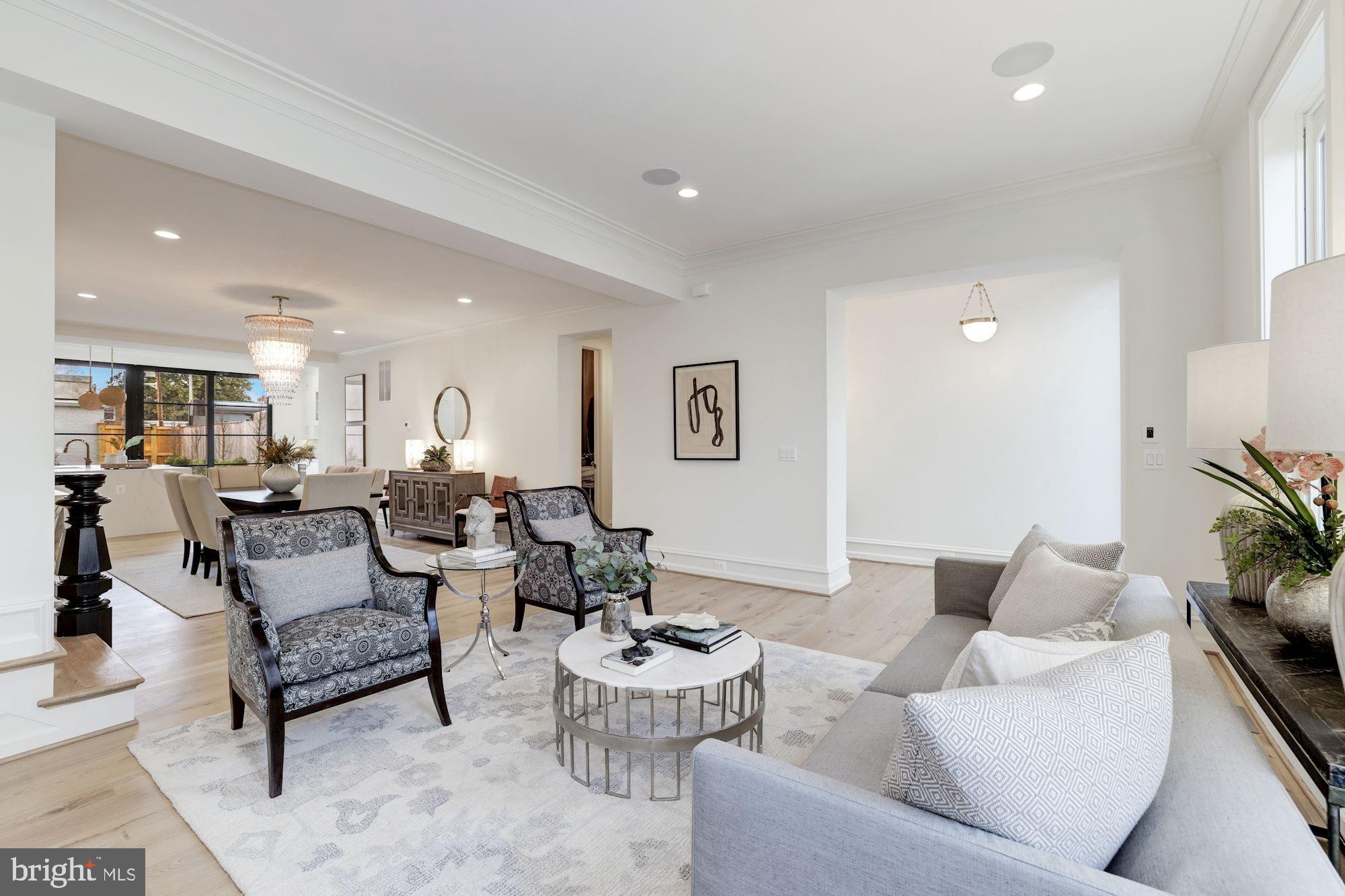 CAPITOL HILL - Residential