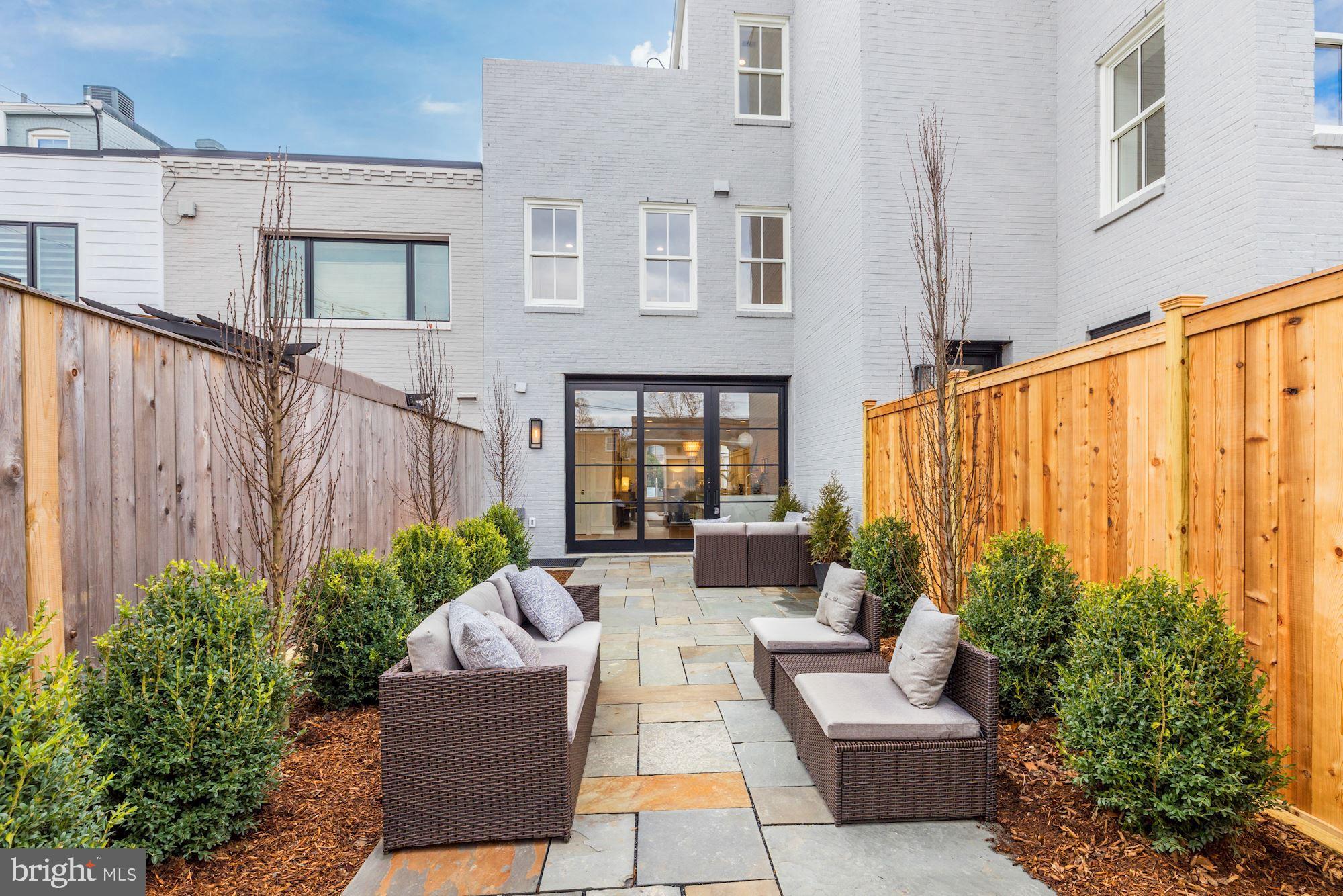CAPITOL HILL - Residential