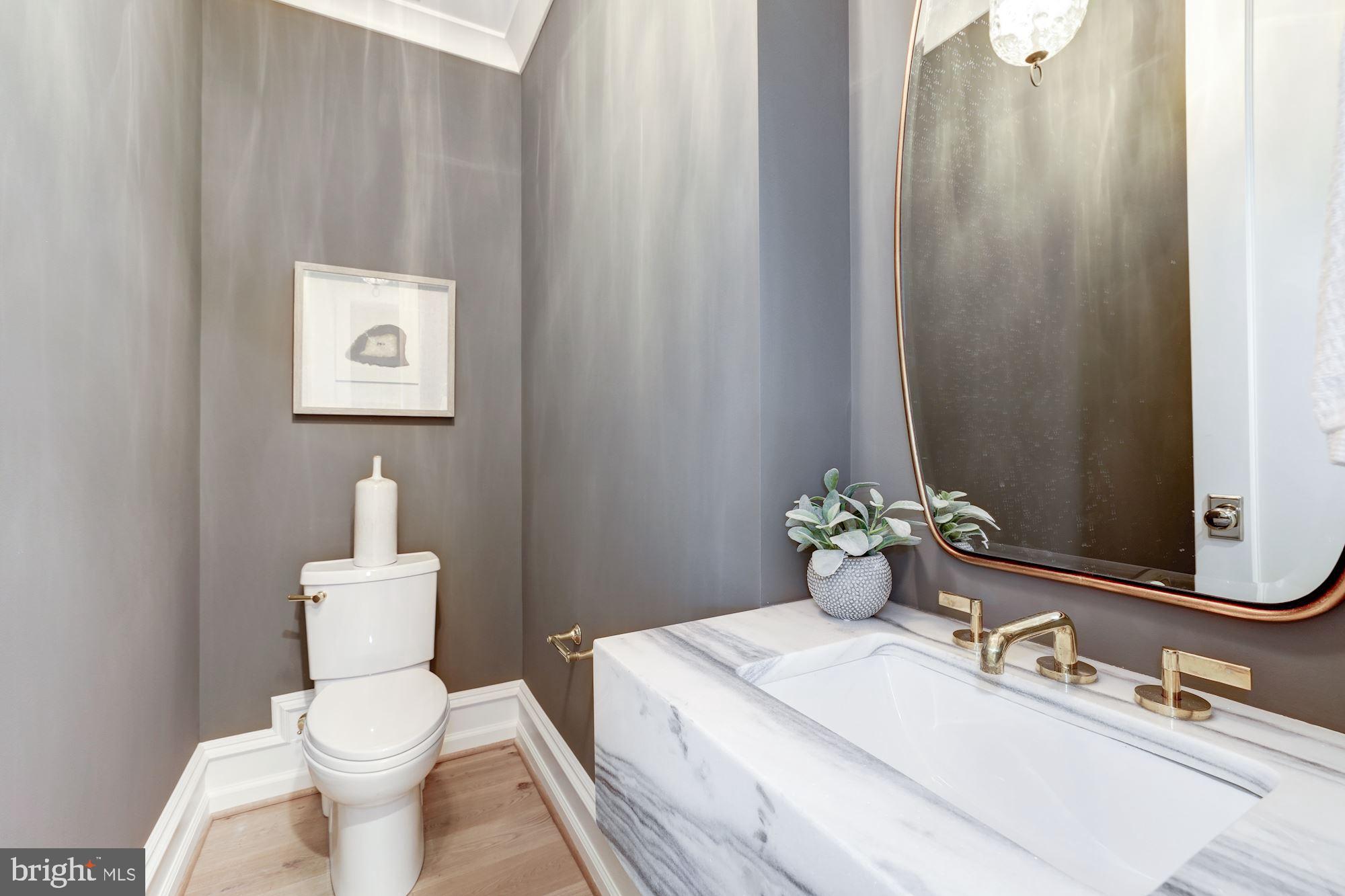 CAPITOL HILL - Residential