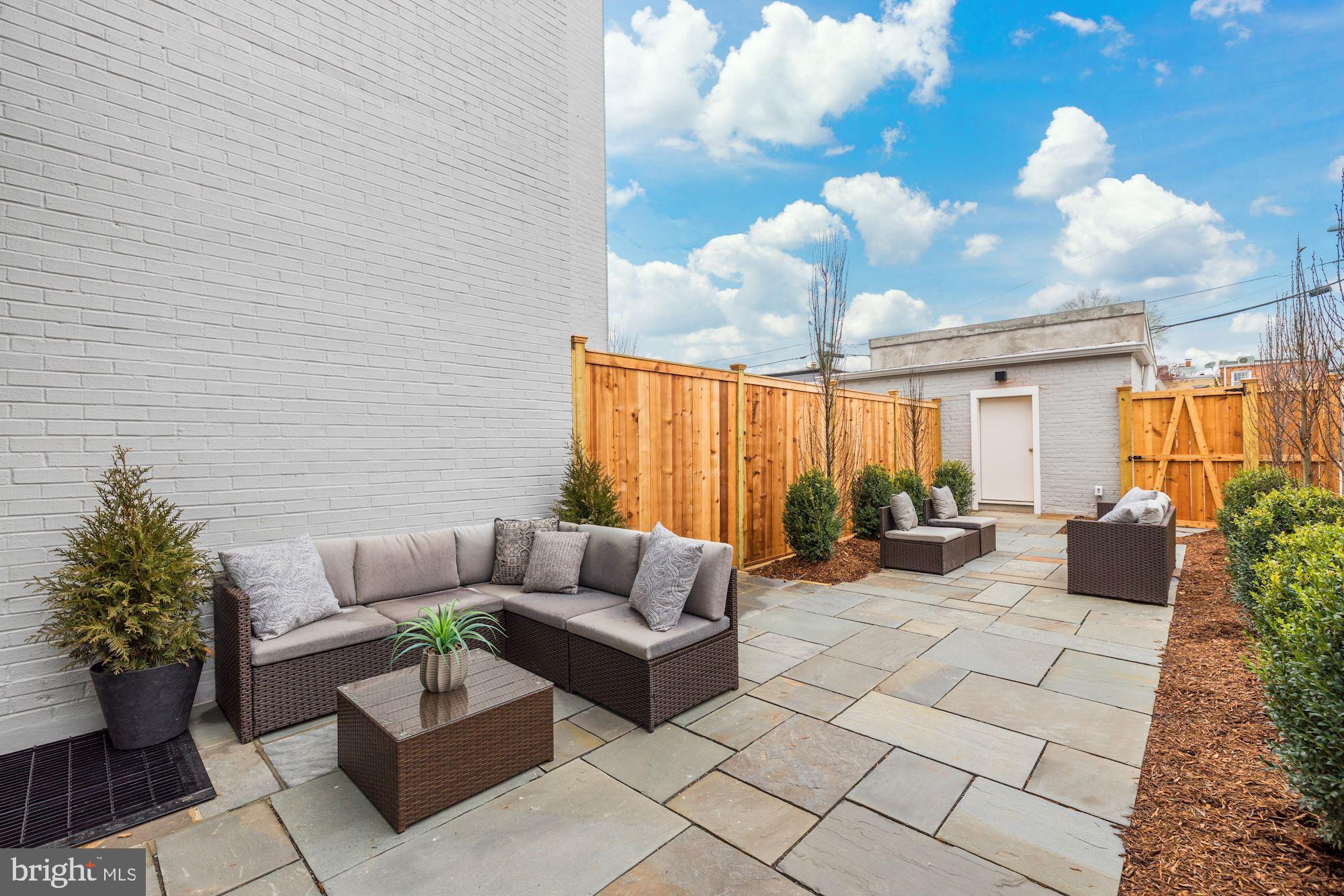 CAPITOL HILL - Residential