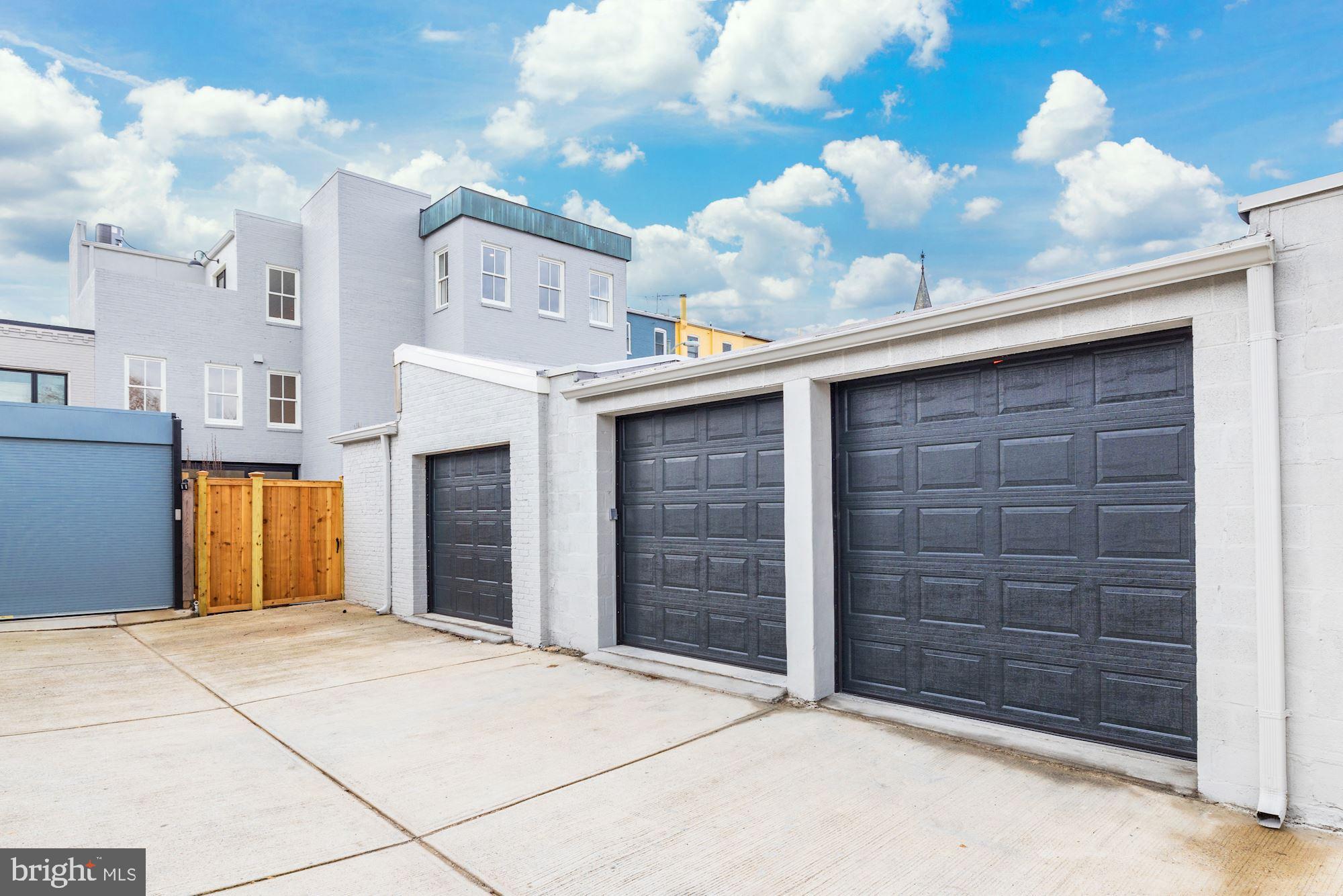 CAPITOL HILL - Residential