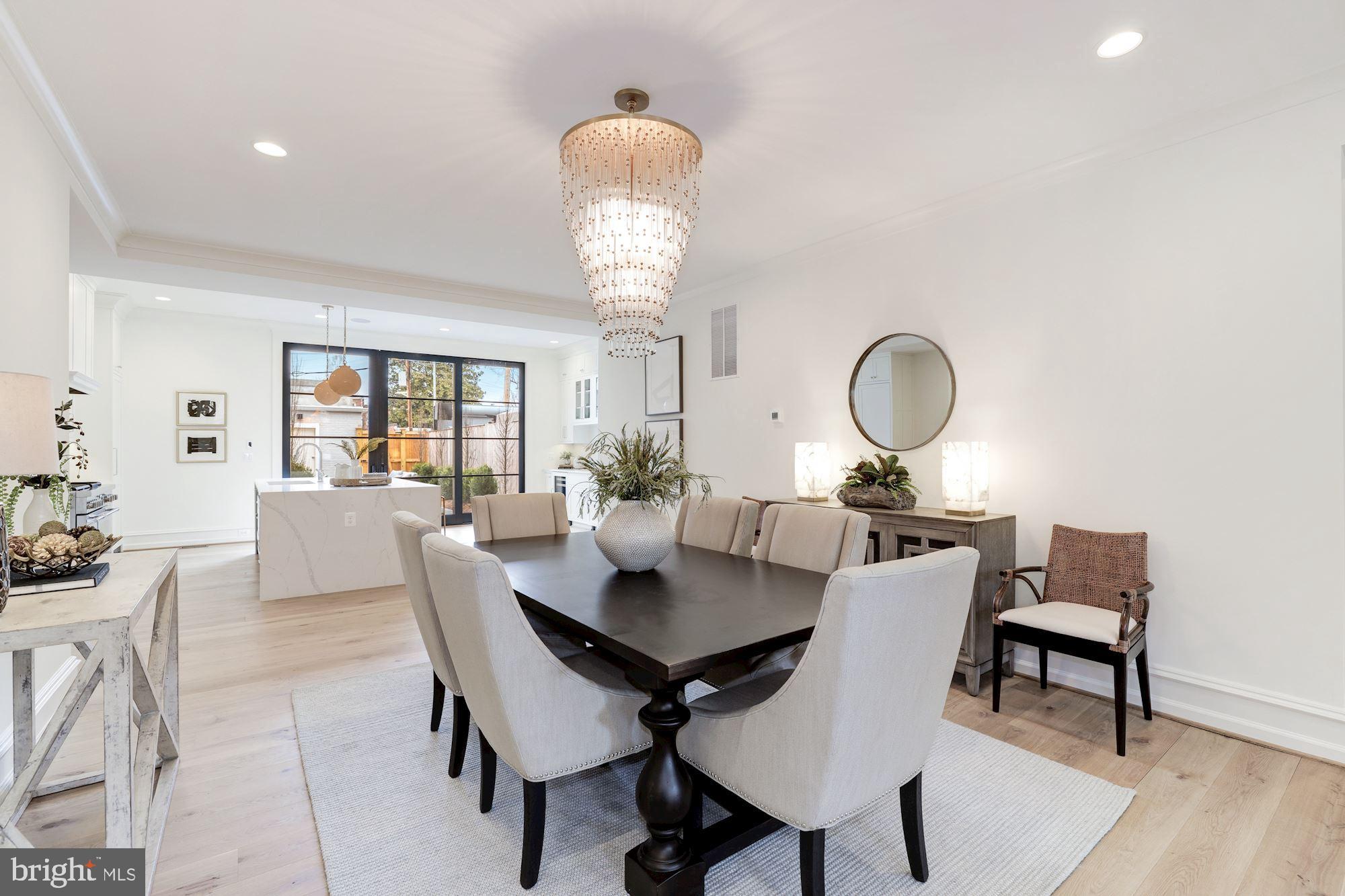 CAPITOL HILL - Residential