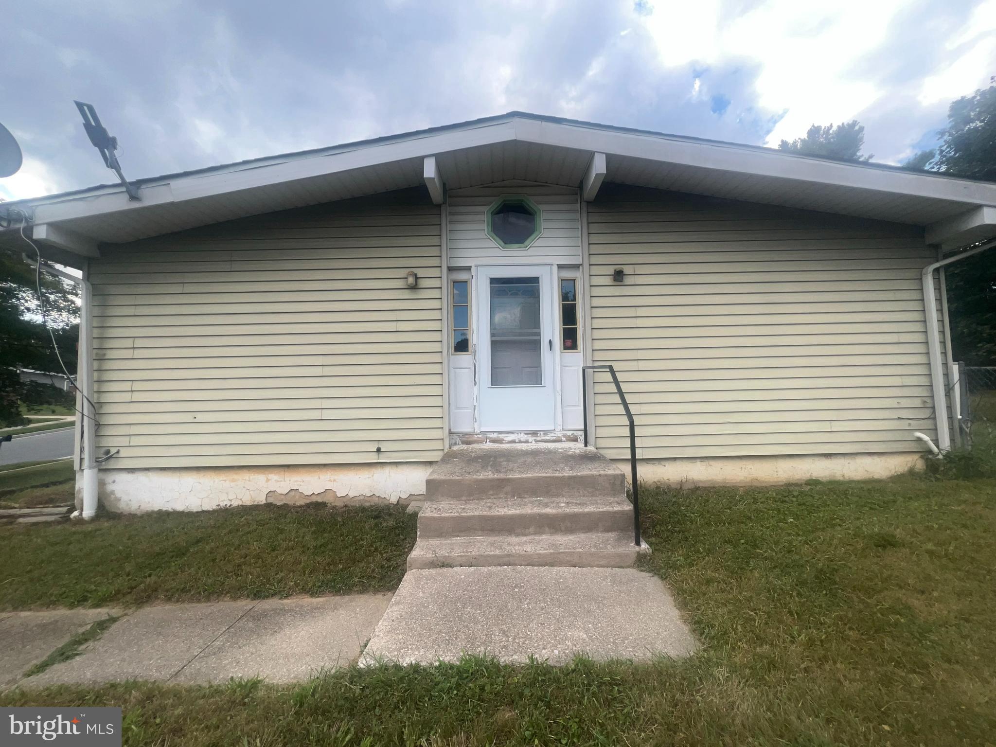 PIKESVILLE - Residential