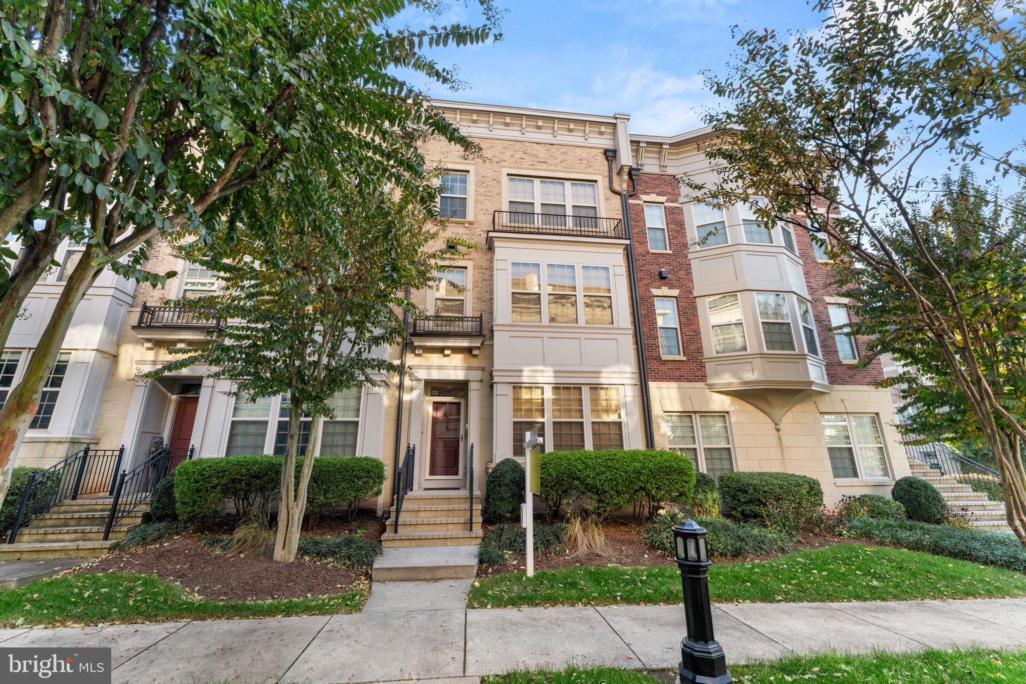 POTOMAC OVERLOOK CONDO - Residential