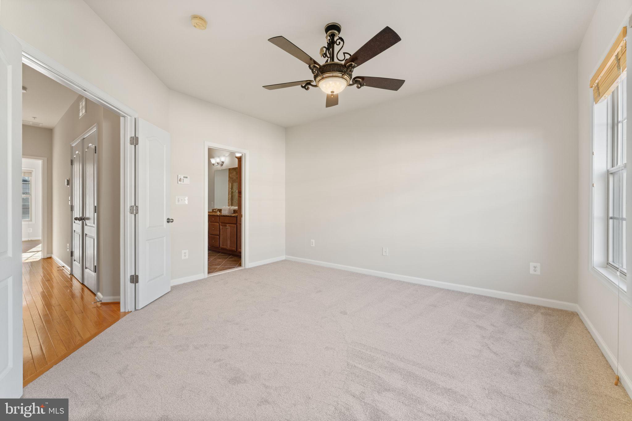 POTOMAC OVERLOOK CONDO - Residential
