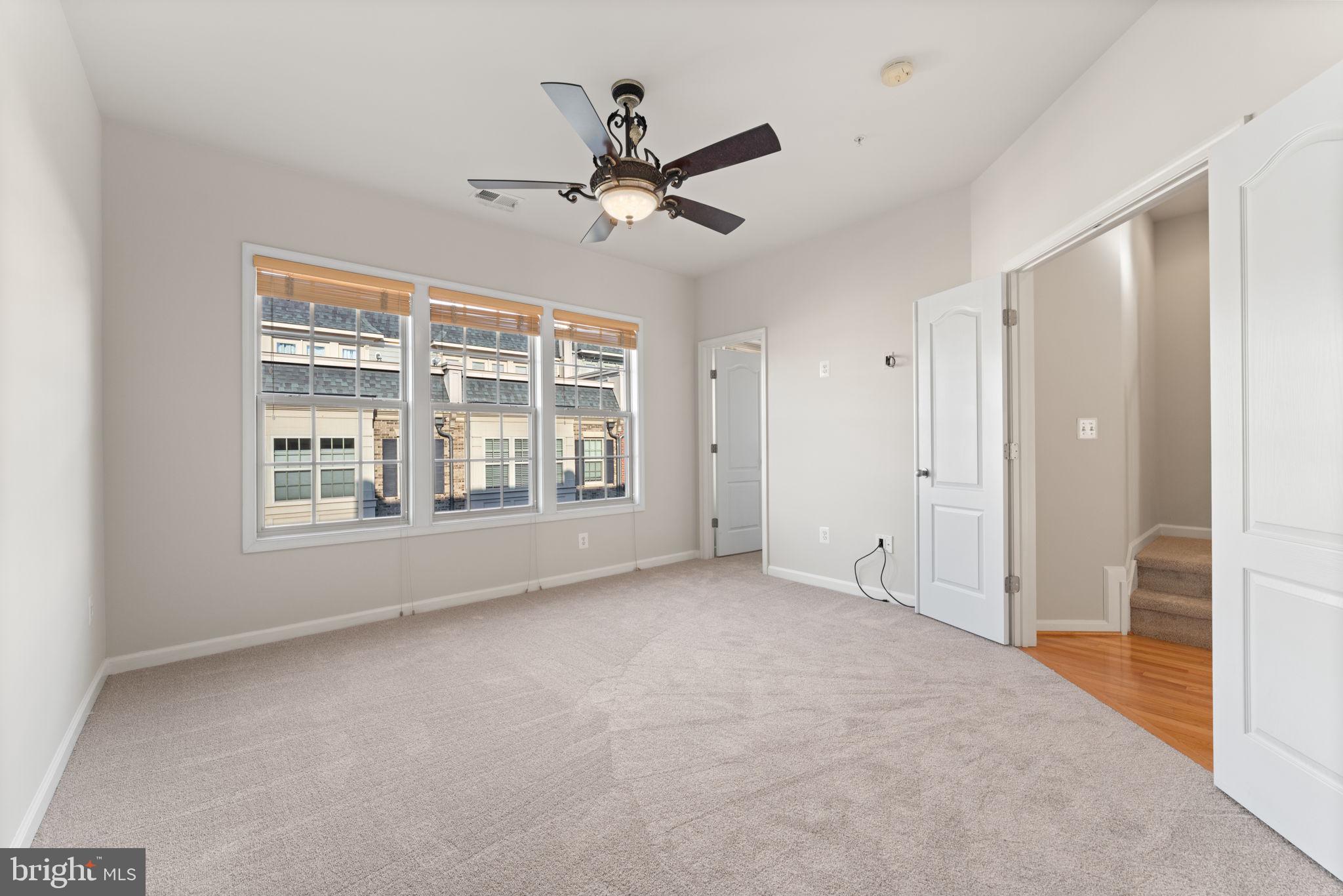 POTOMAC OVERLOOK CONDO - Residential
