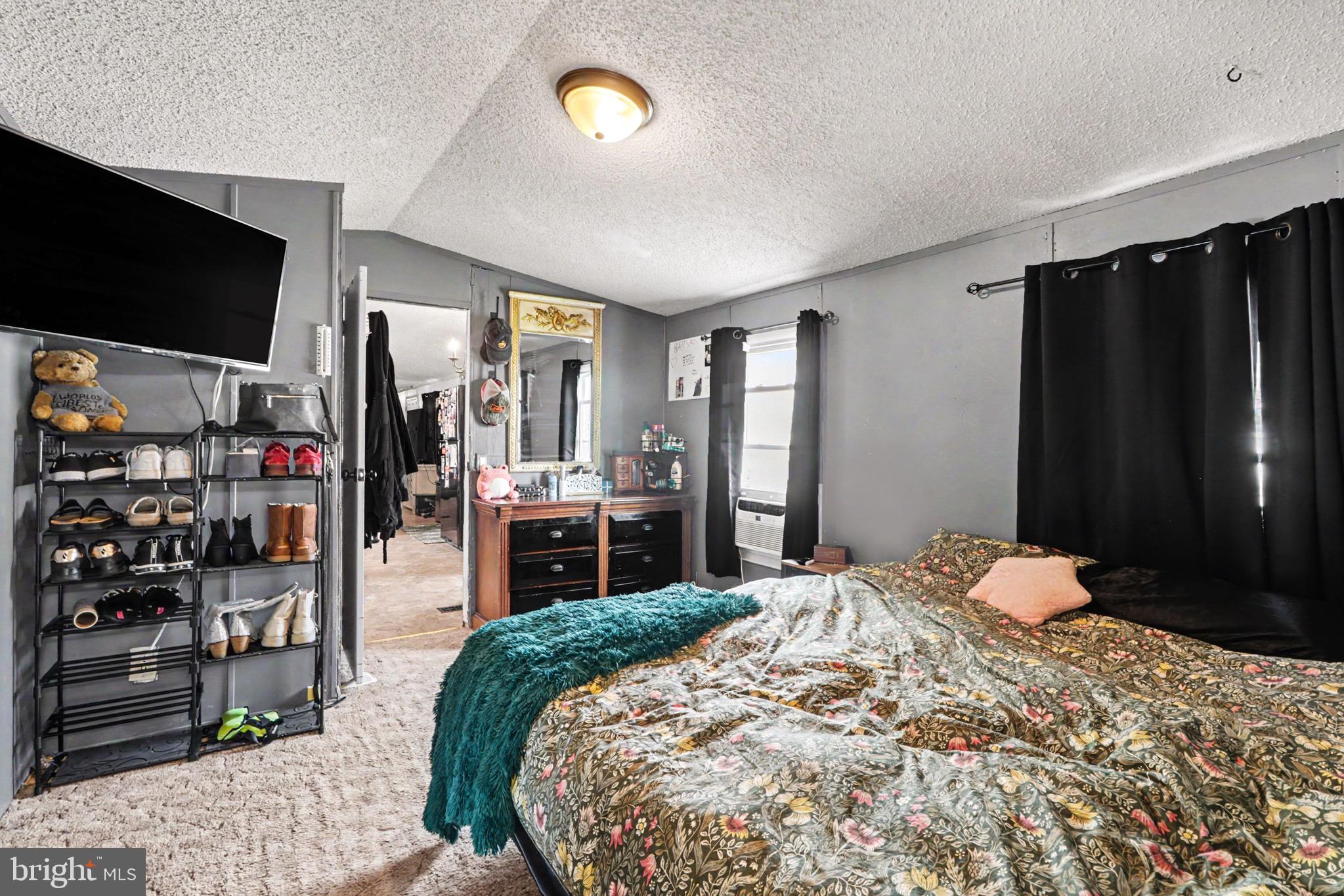 NORTHVIEW MANOR - Residential