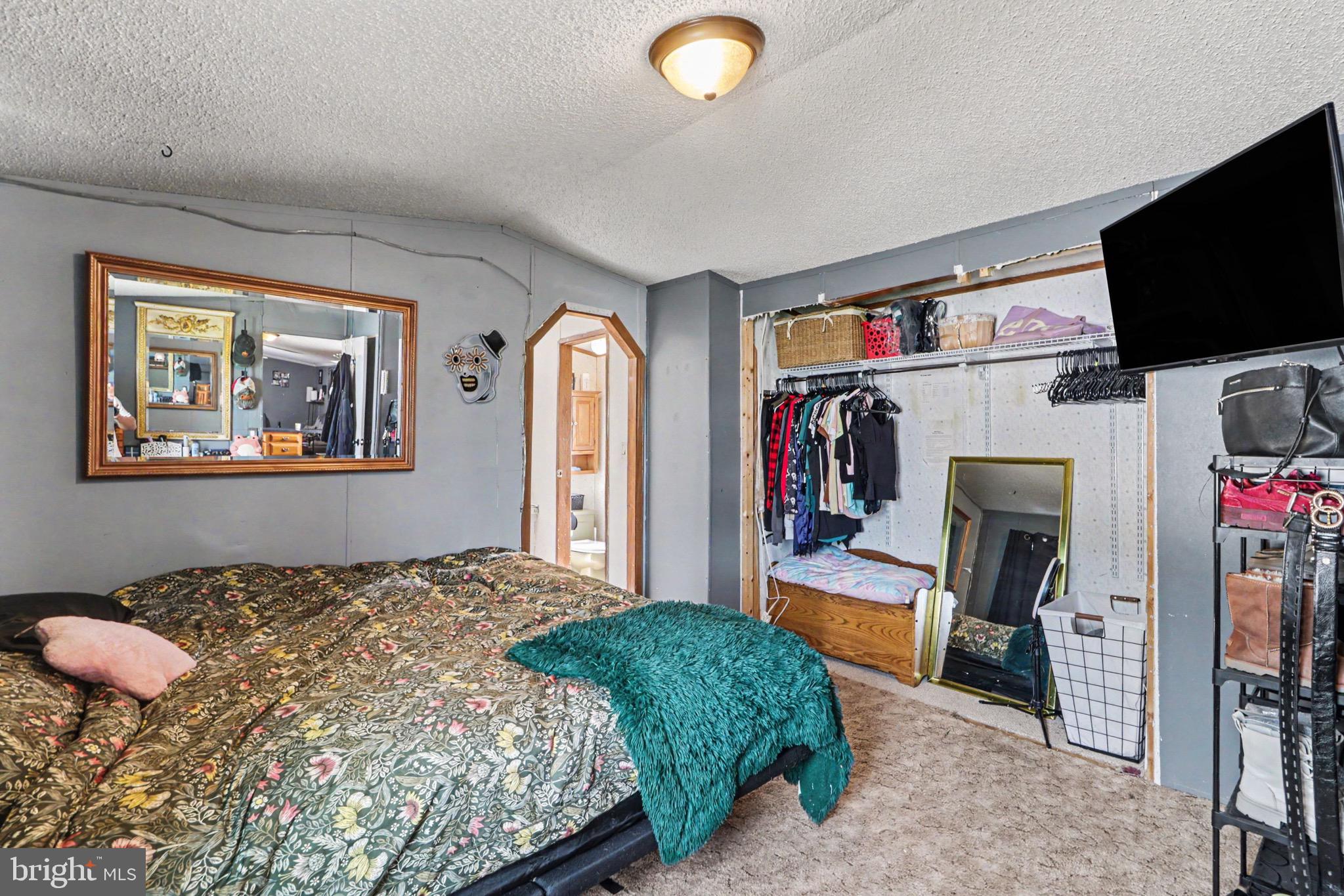 NORTHVIEW MANOR - Residential