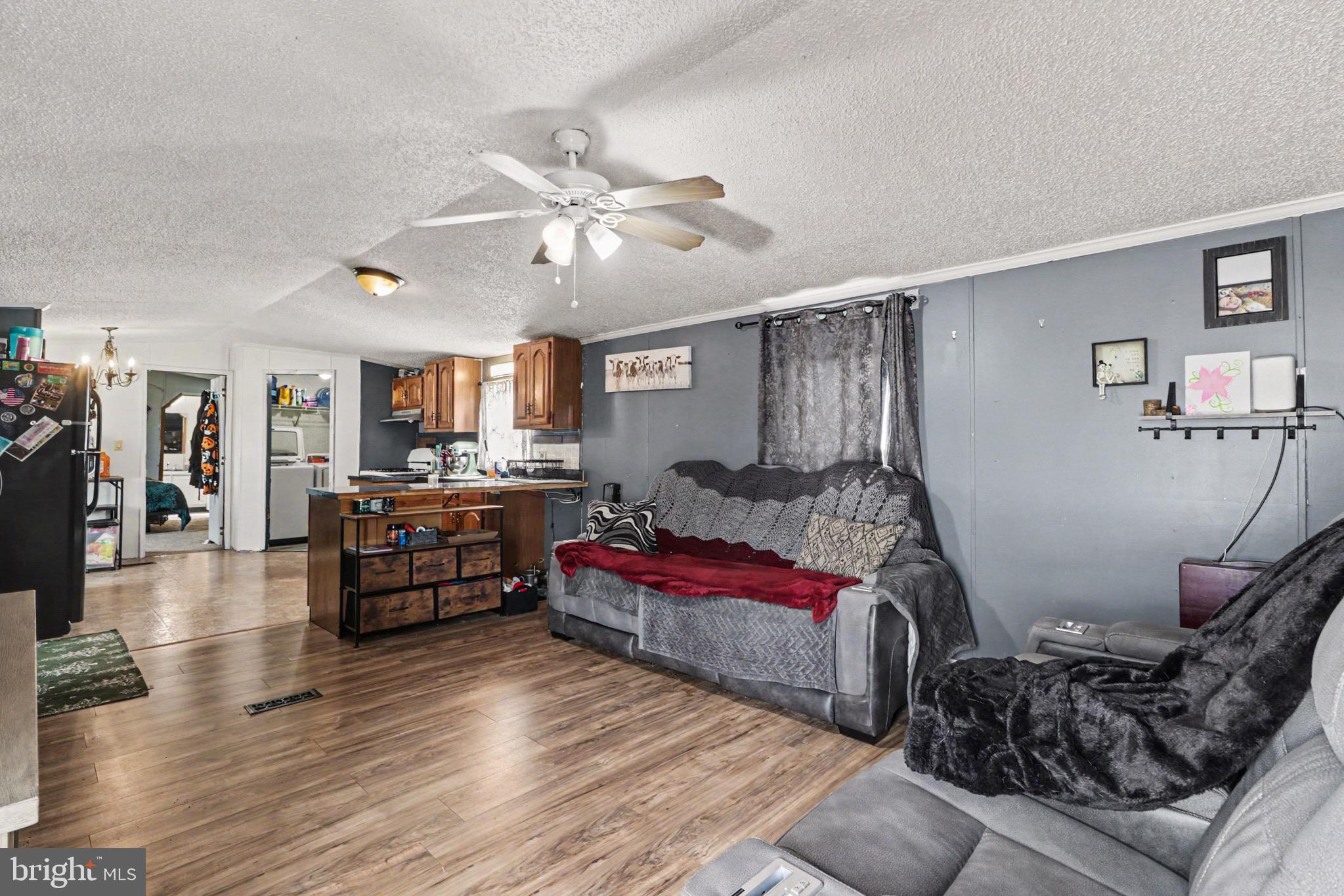 NORTHVIEW MANOR - Residential