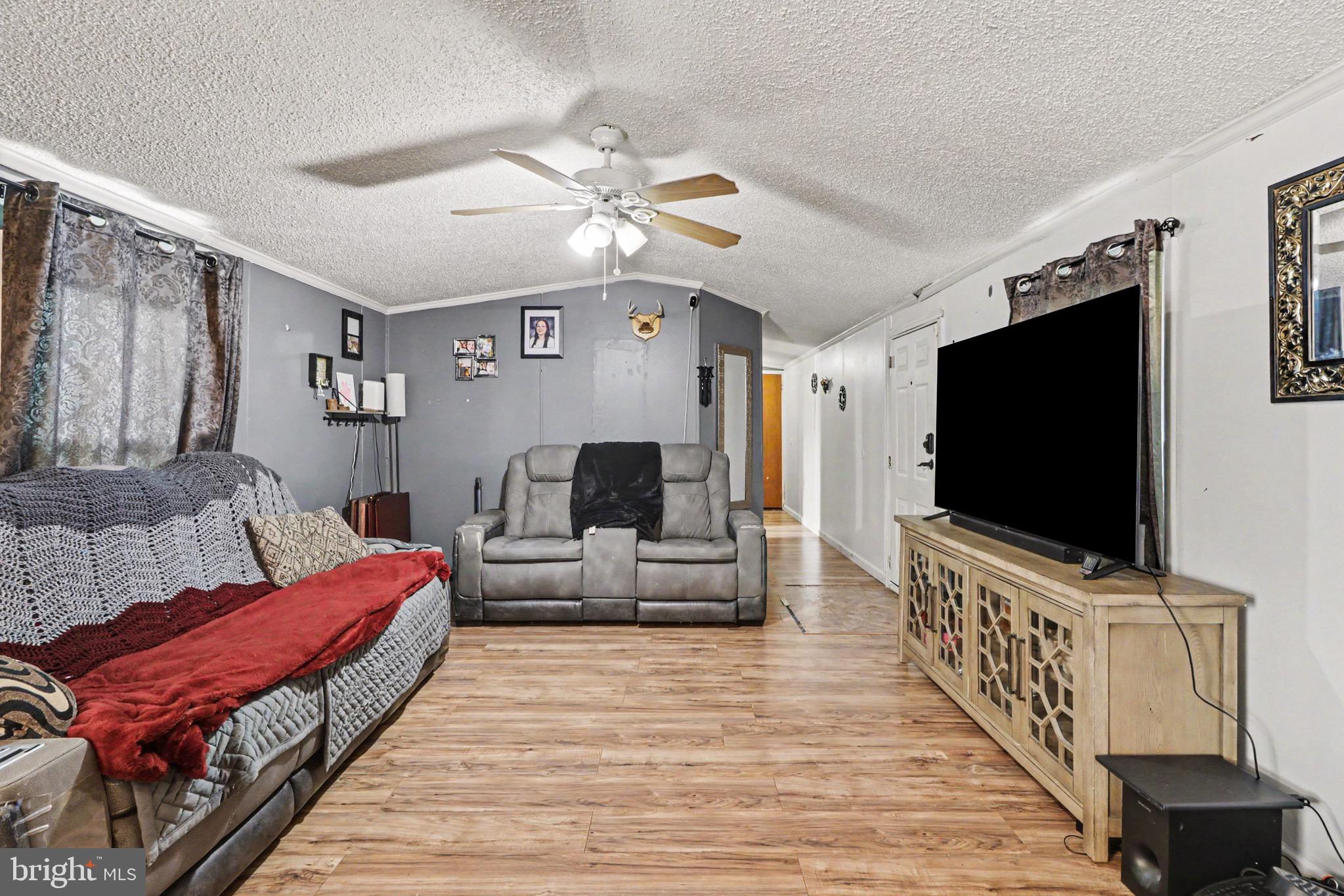 NORTHVIEW MANOR - Residential