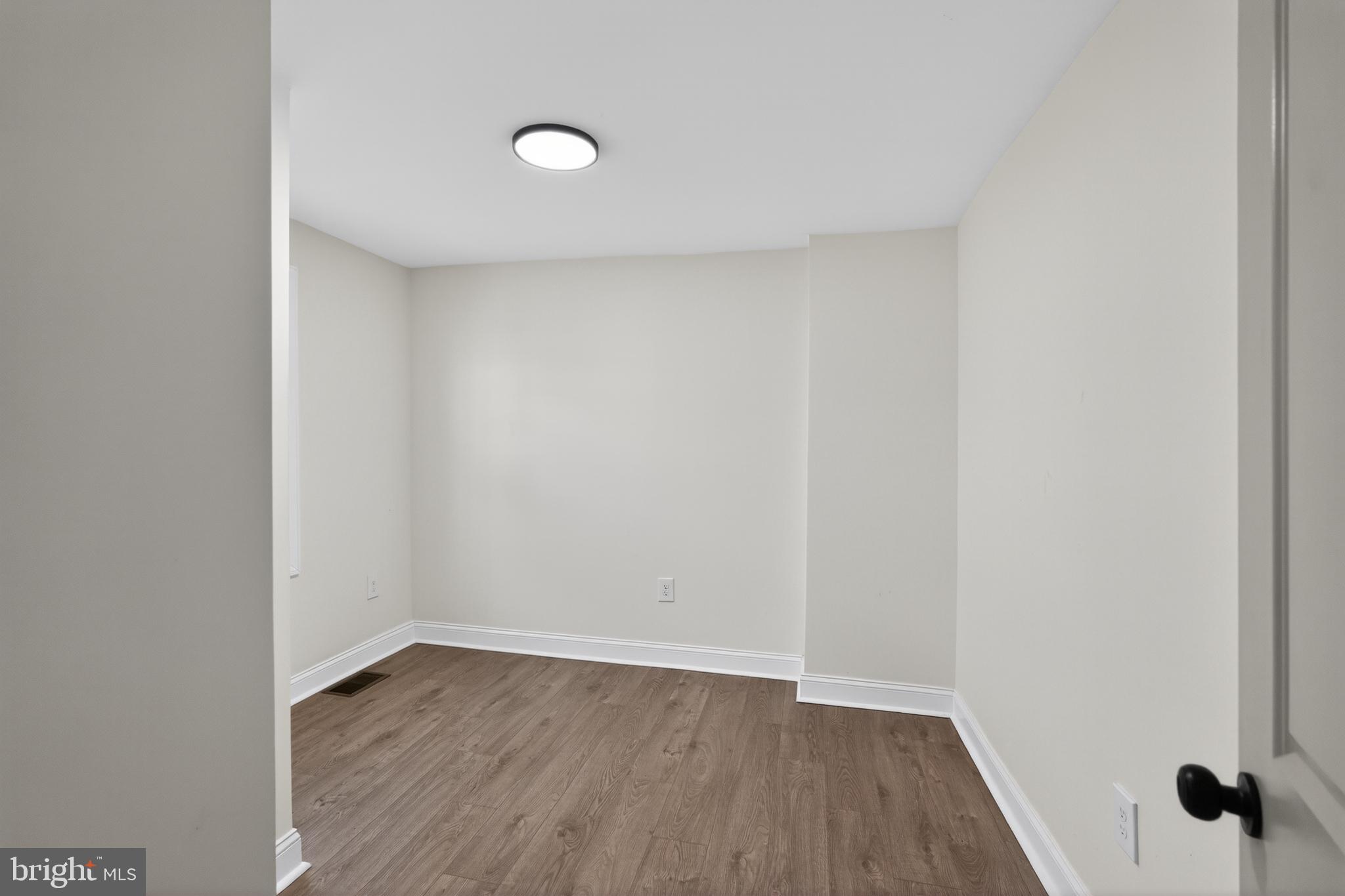 MILL CREEK - Residential