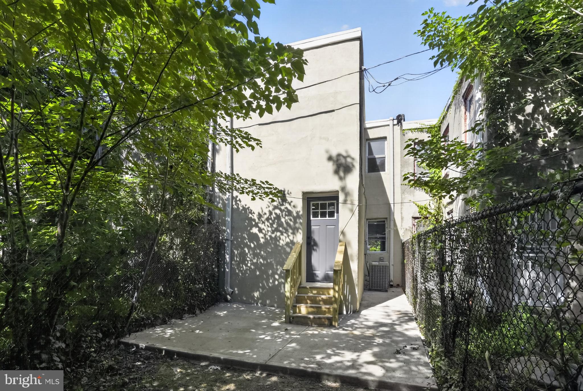 MILL CREEK - Residential