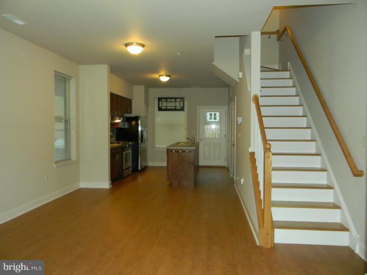 KENSINGTON - Residential