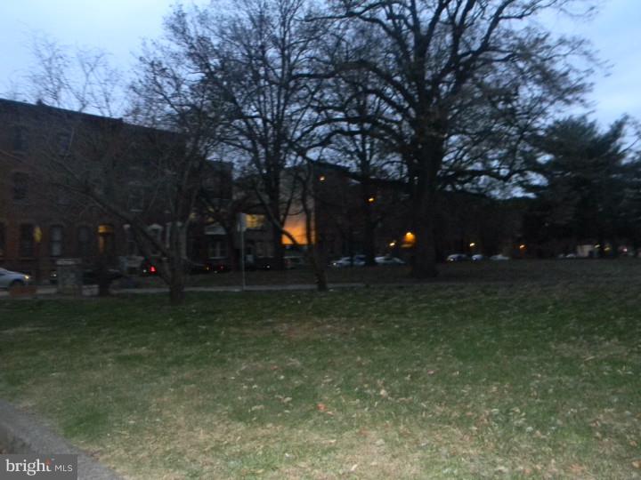 KENSINGTON - Residential