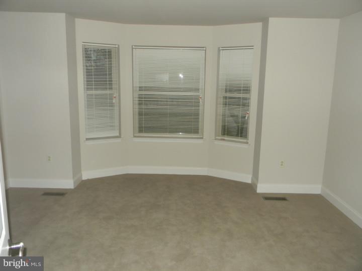 KENSINGTON - Residential