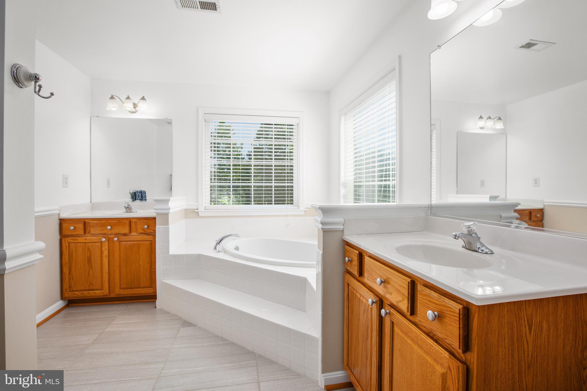SPRING CREEK - Residential