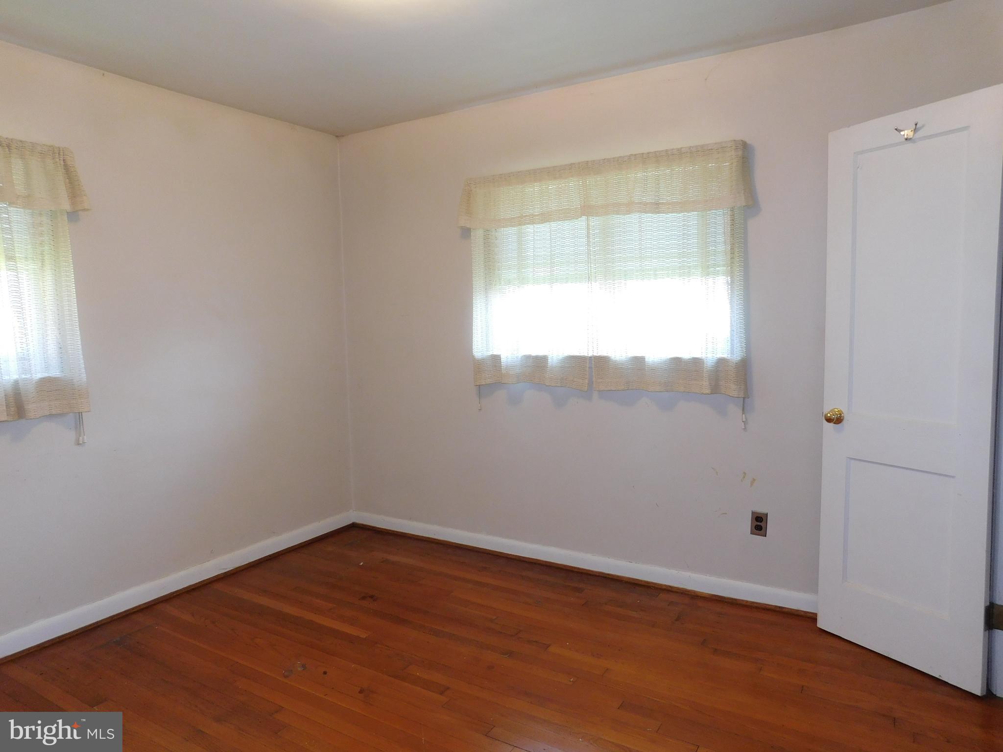 BROYHILL PARK - Residential
