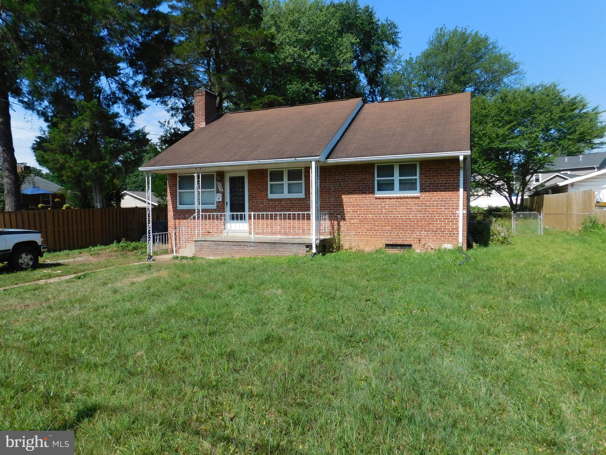 BROYHILL PARK - Residential