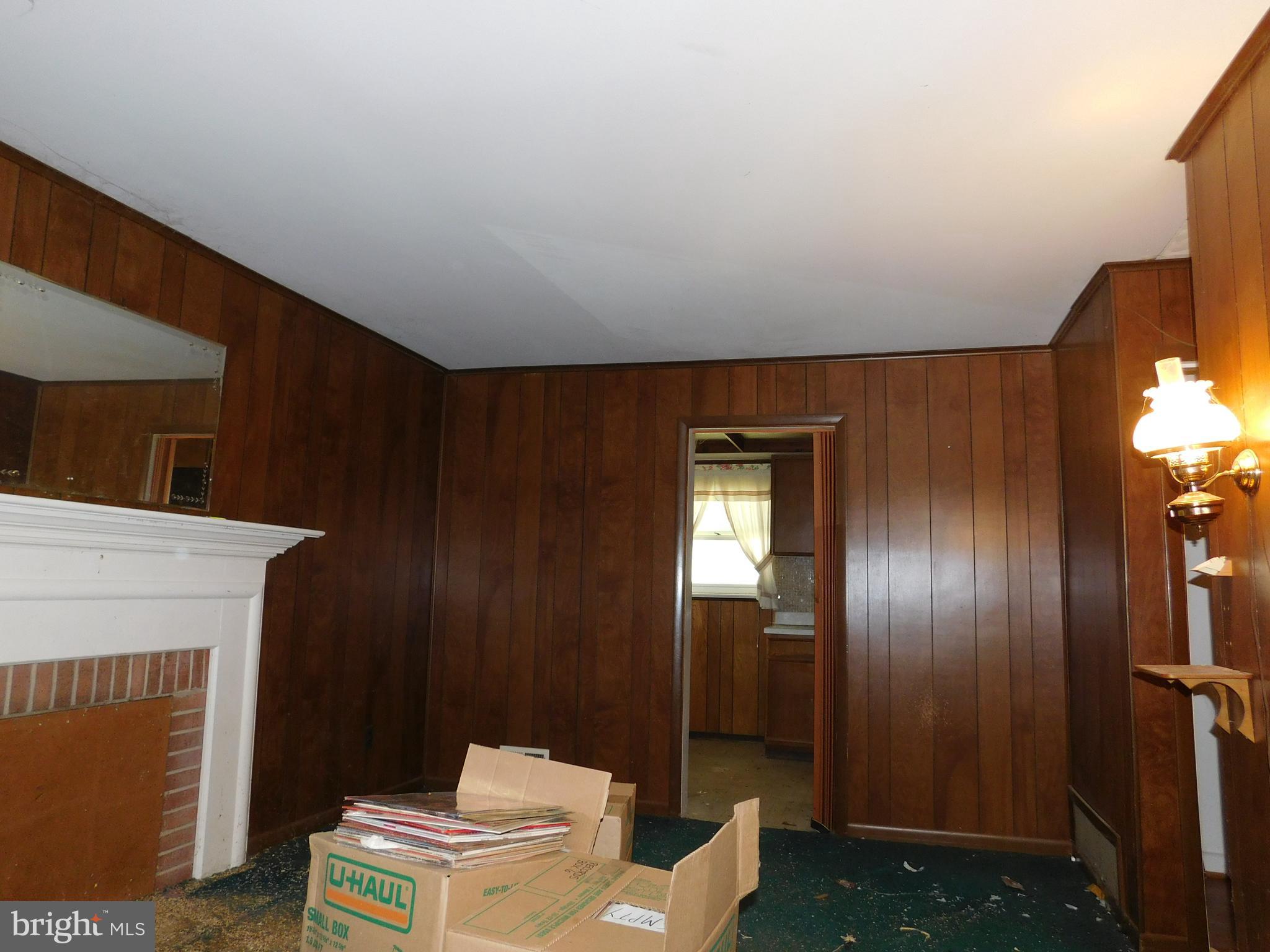 BROYHILL PARK - Residential