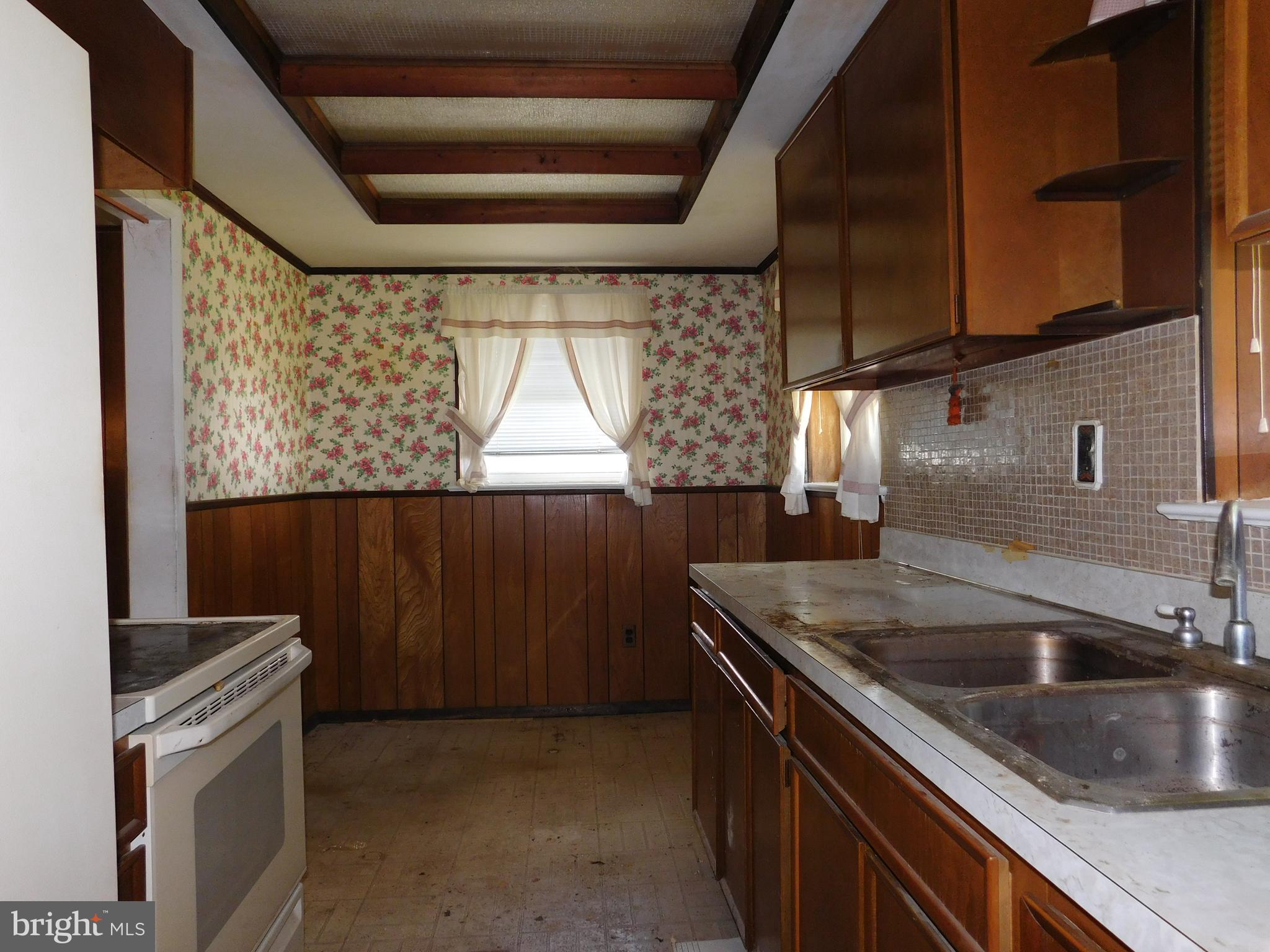BROYHILL PARK - Residential