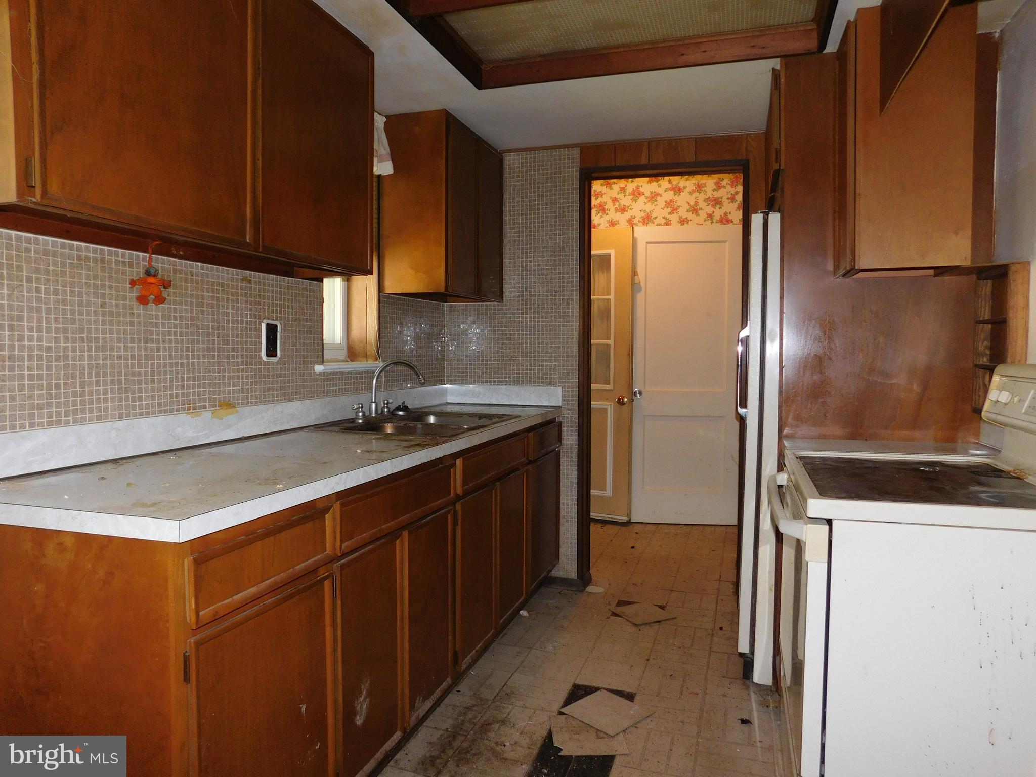 BROYHILL PARK - Residential
