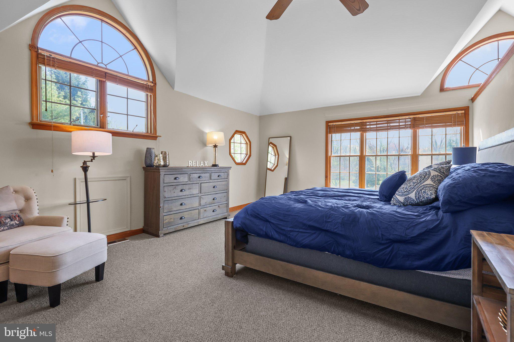 TWO POND ESTATES - Residential