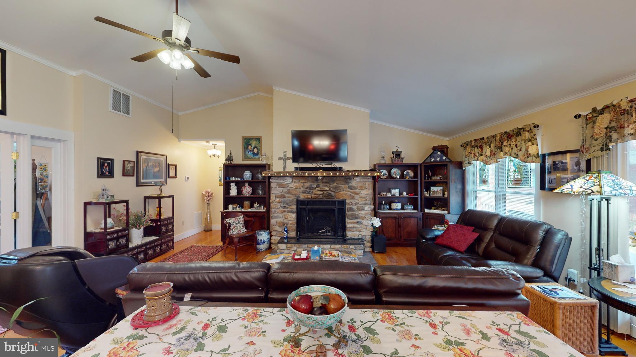 MEADOW HILLS - Residential