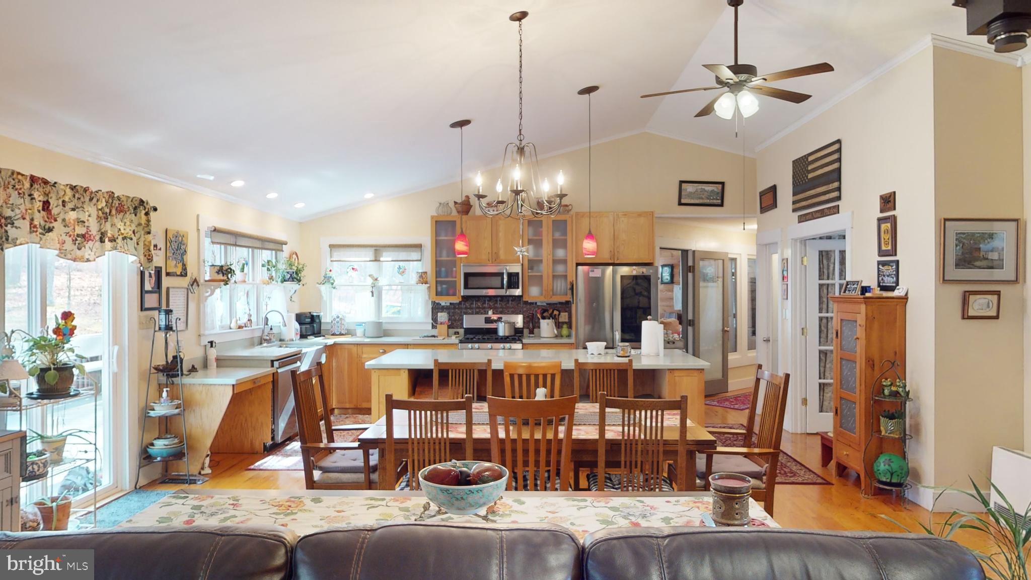 MEADOW HILLS - Residential