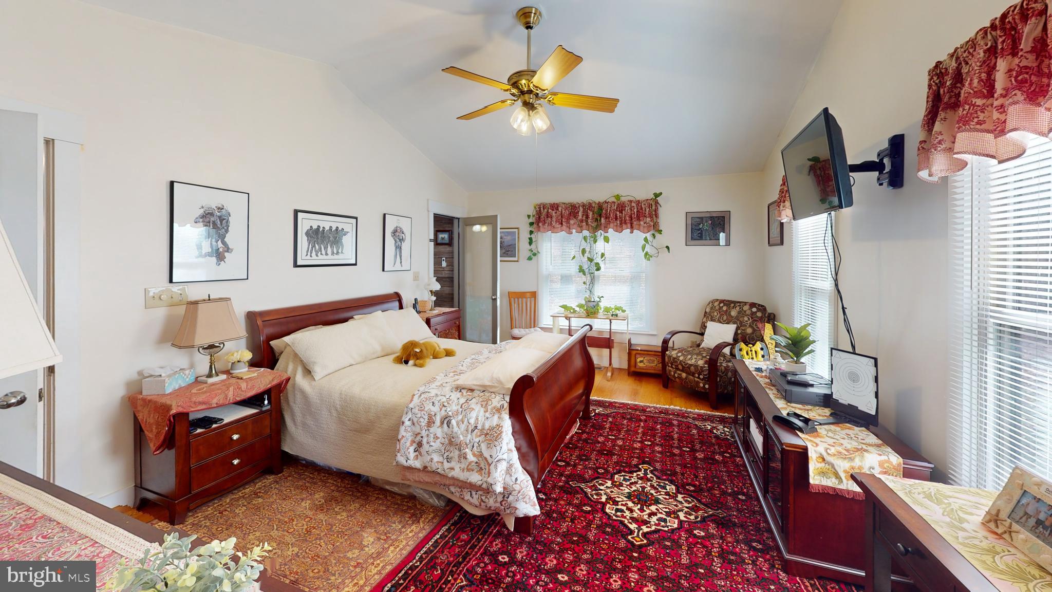 MEADOW HILLS - Residential