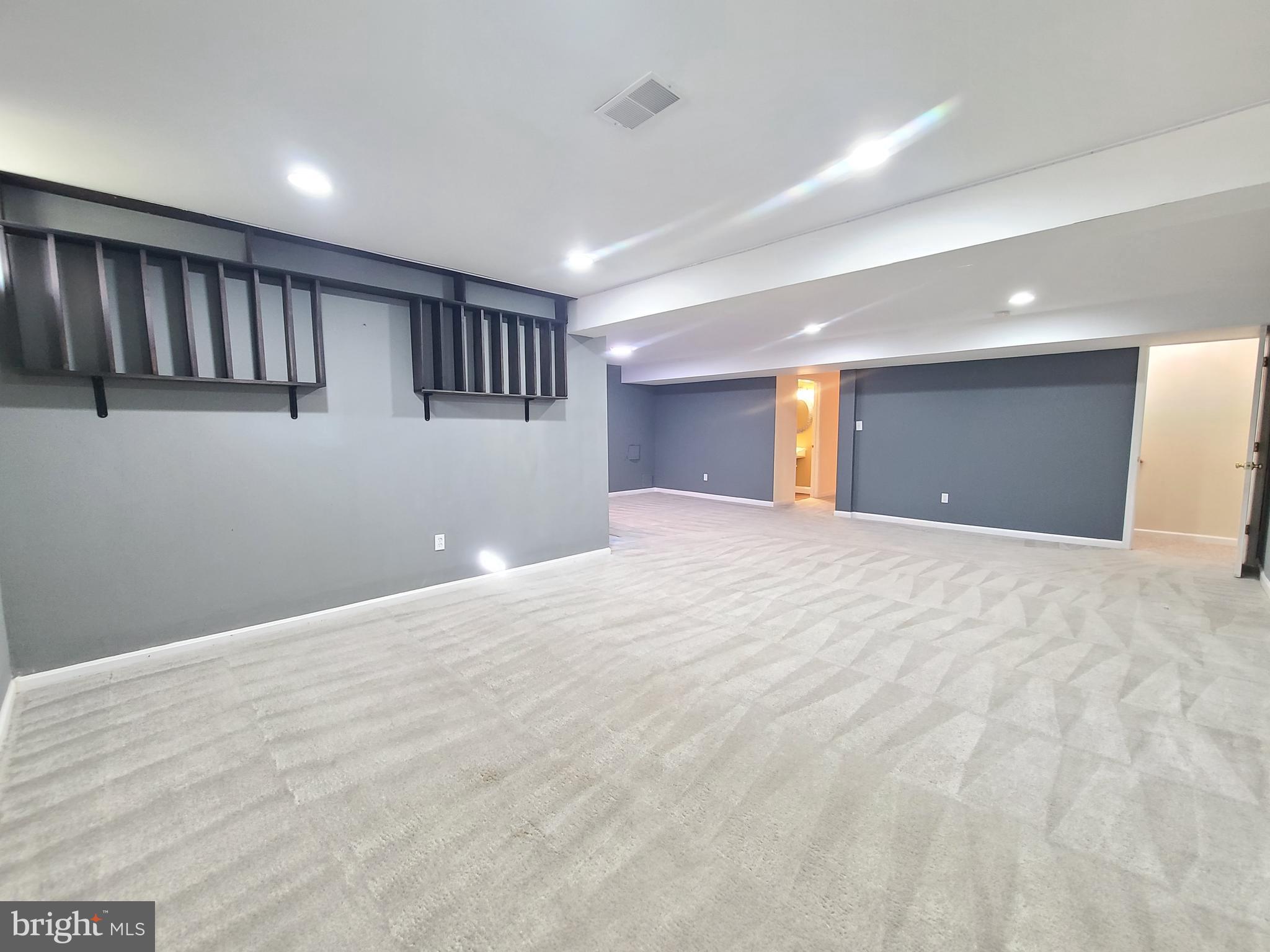 KERILL WOODS - Residential
