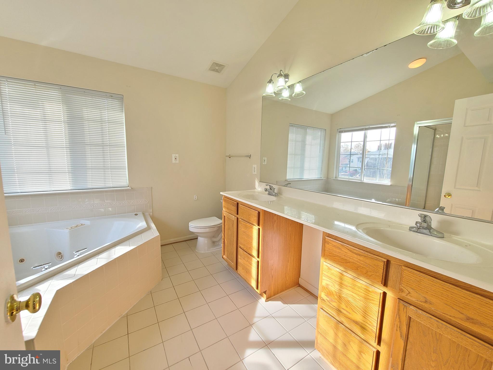KERILL WOODS - Residential