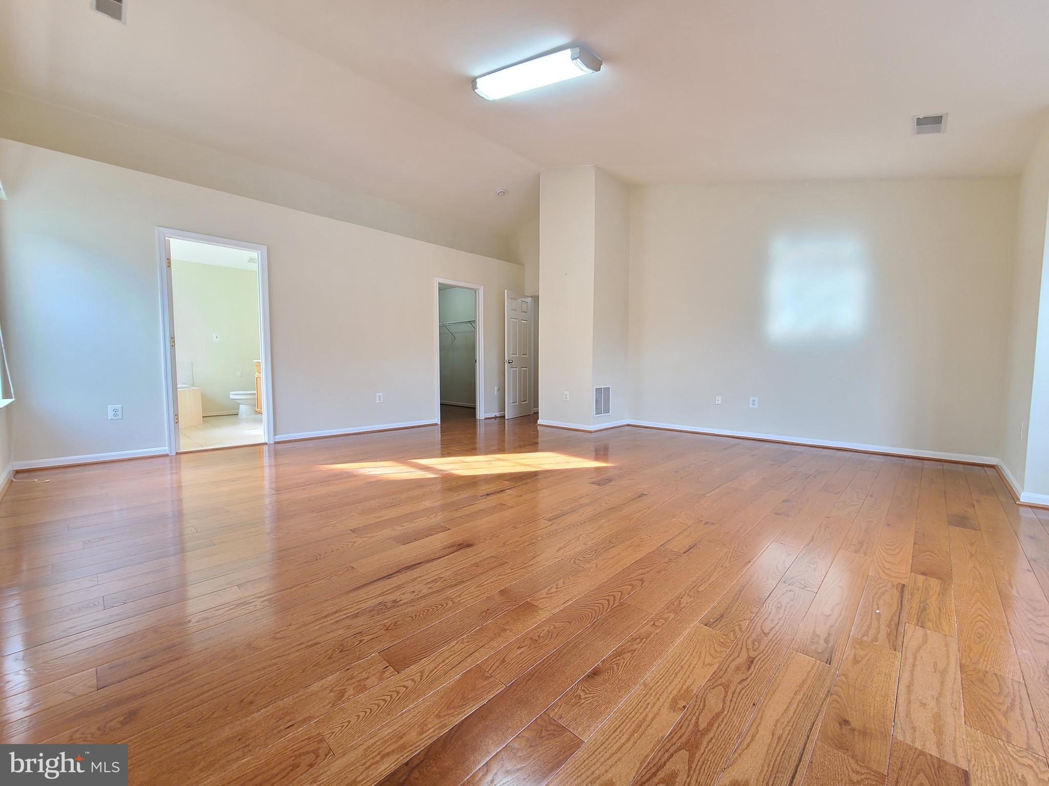 KERILL WOODS - Residential